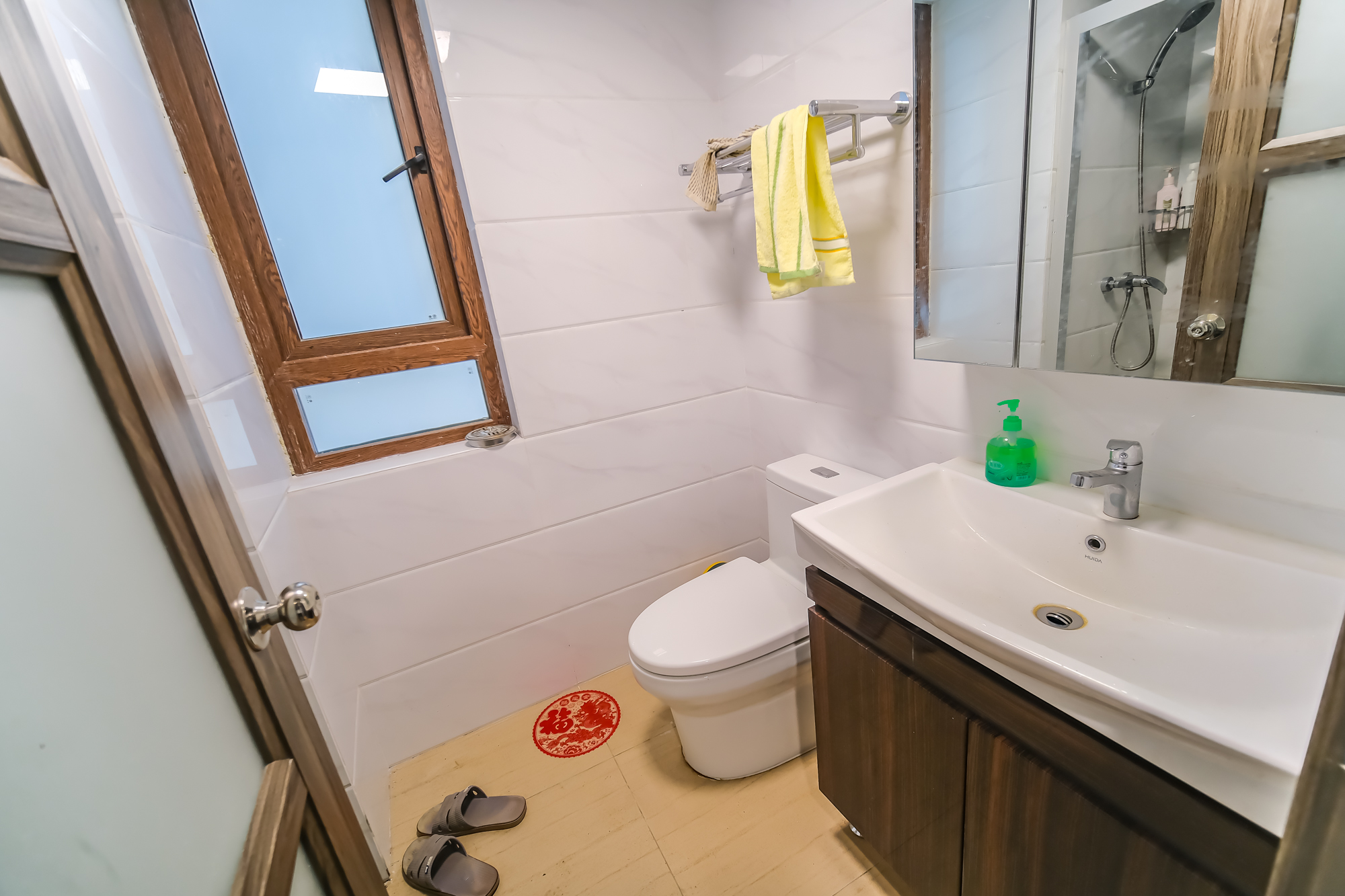 碧桂园翘楚棠 3室2厅2卫 90.0万 碧桂园翘楚棠 3室2厅2卫 90.0万卫生间