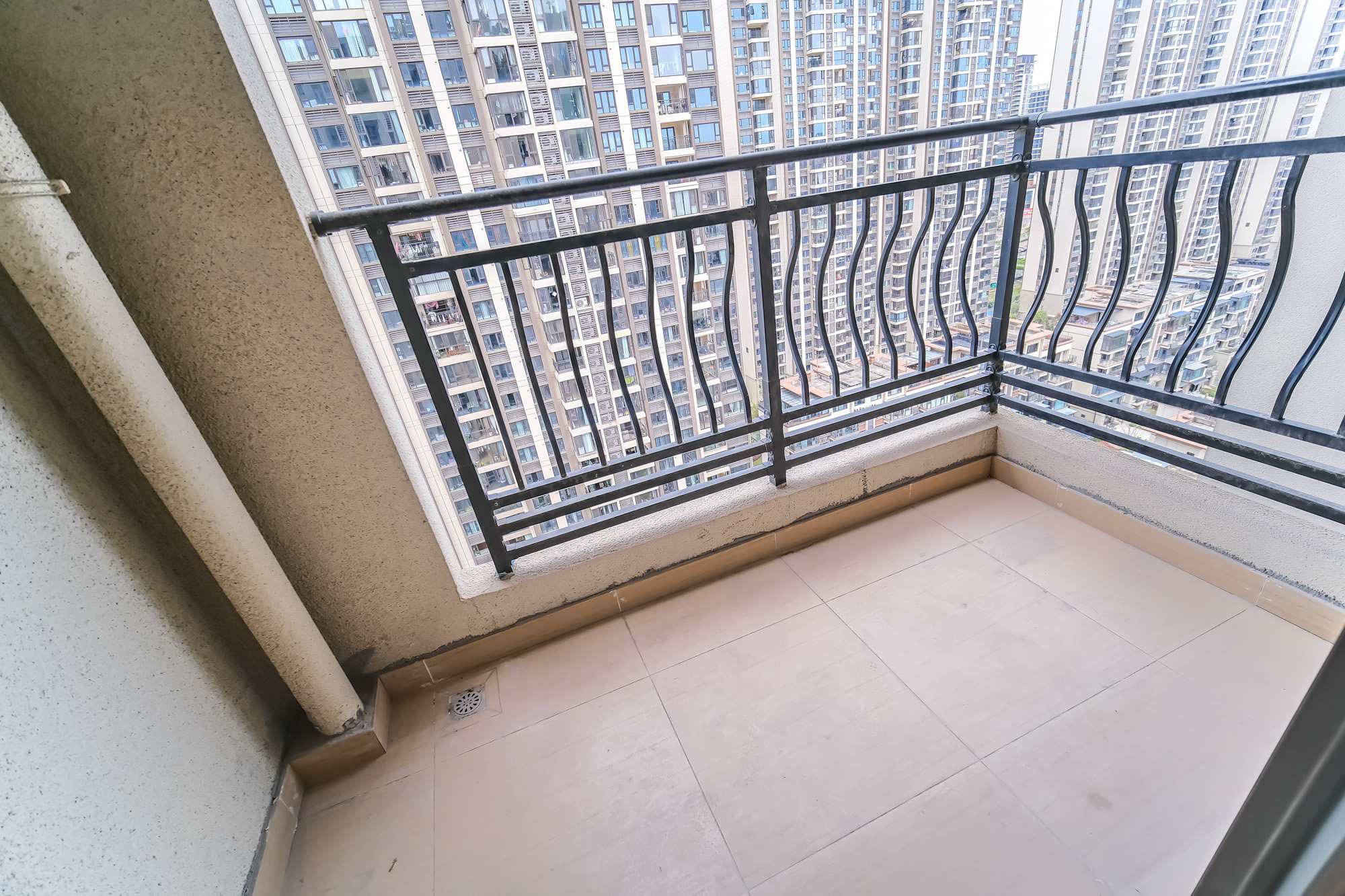 碧桂园翘楚棠 3室2厅2卫 90.0万 碧桂园翘楚棠 3室2厅2卫 90.0万阳台