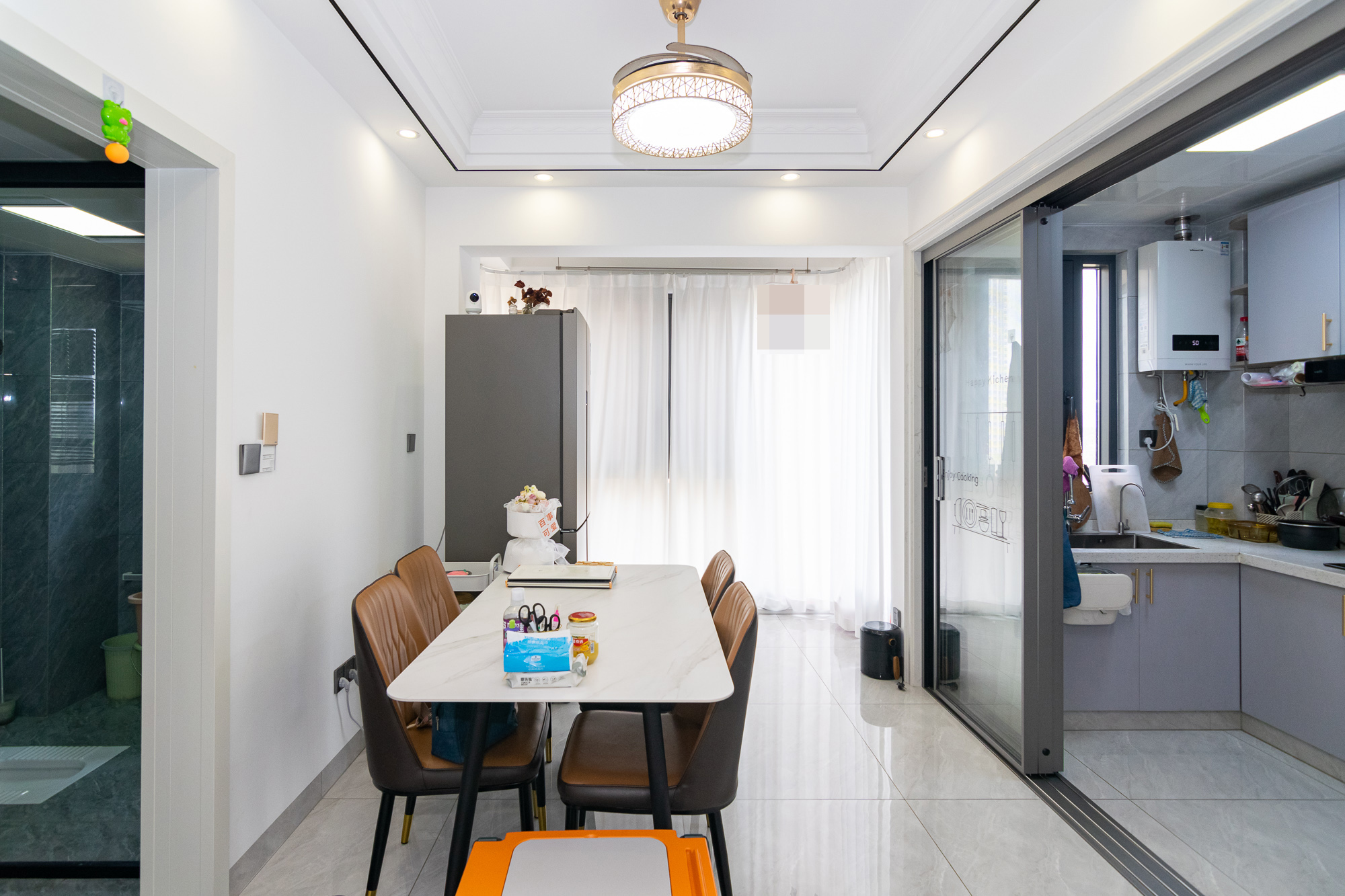 富兴悦府(富兴学府名邸) 4室2厅2卫 80.0万 富兴悦府(富兴学府名邸) 4室2厅2卫 80.0万客厅