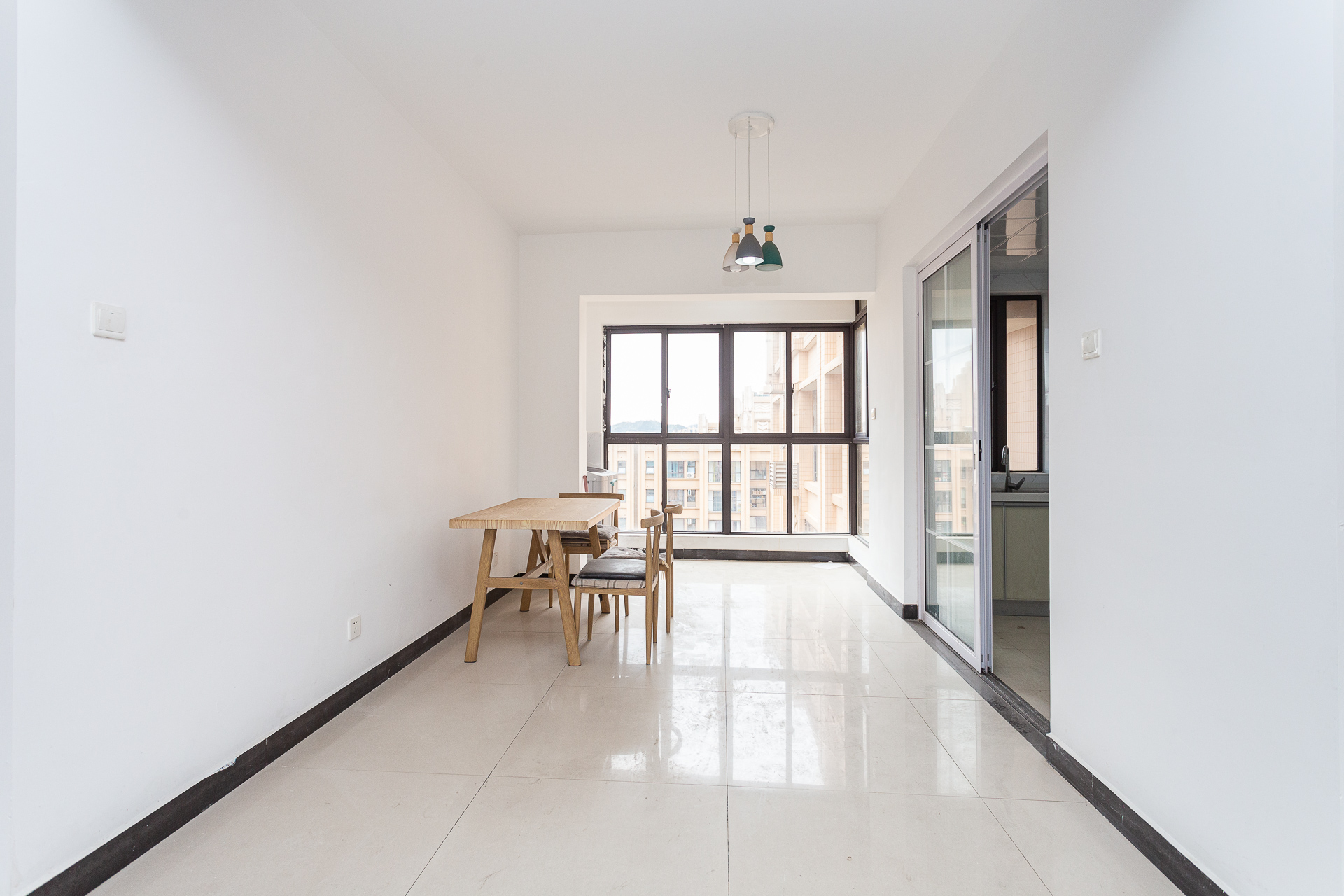 润和又一城 3室2厅2卫 78.0万 润和又一城 3室2厅2卫 78.0万客厅