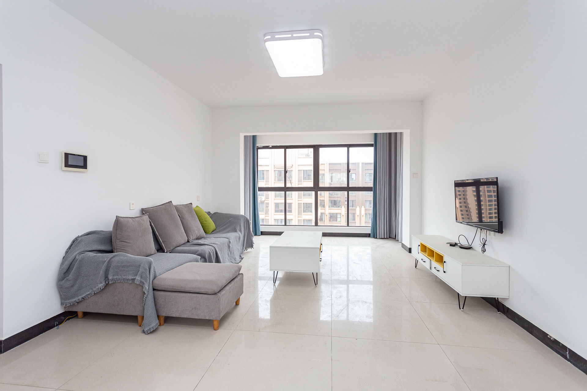 润和又一城 3室2厅2卫 78.0万 润和又一城 3室2厅2卫 78.0万客厅