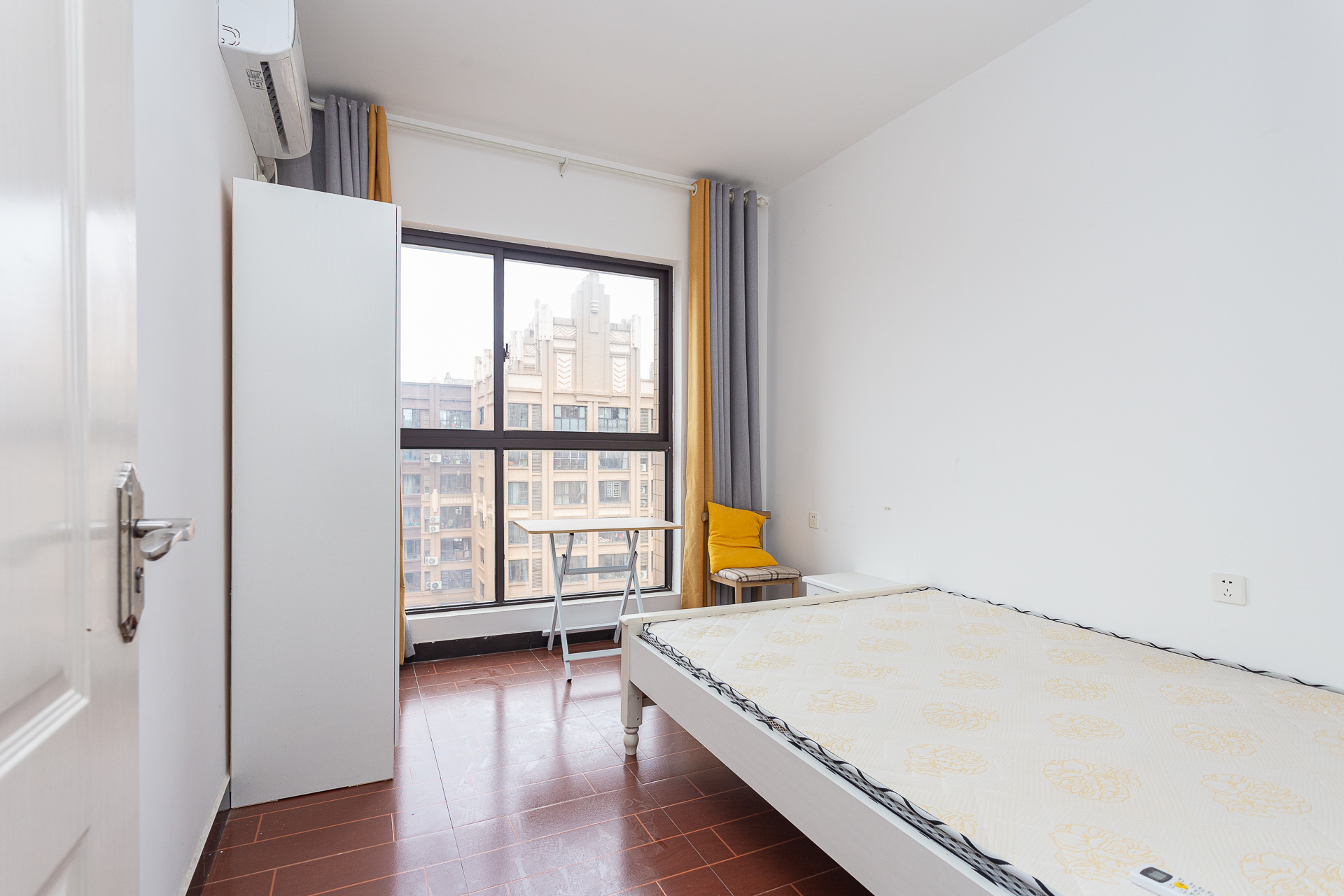 润和又一城 3室2厅2卫 78.0万 润和又一城 3室2厅2卫 78.0万卧室