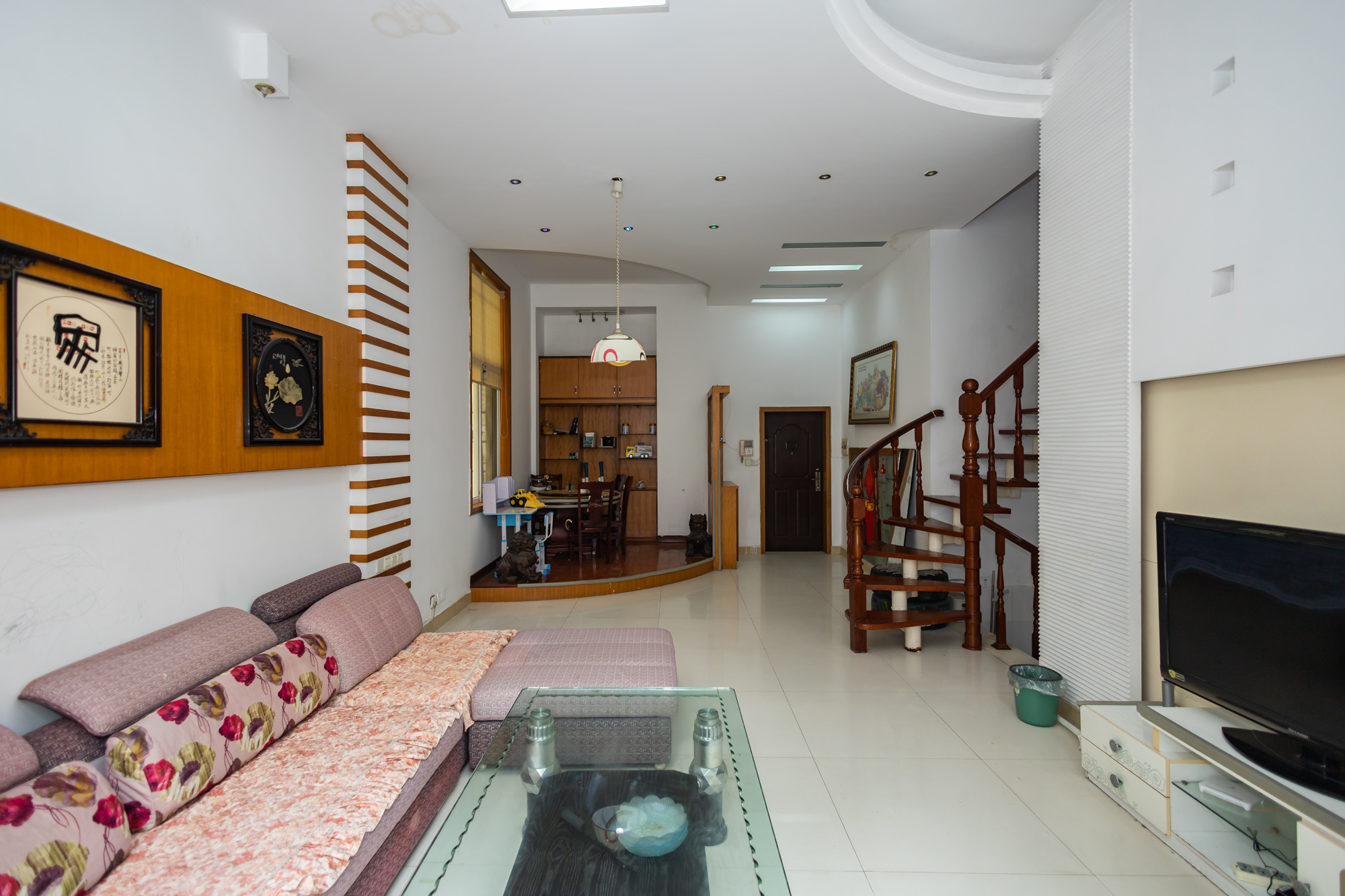 领秀星城(领秀新城) 3室2厅1卫 72.0万 领秀星城(领秀新城) 3室2厅1卫 72.0万客厅