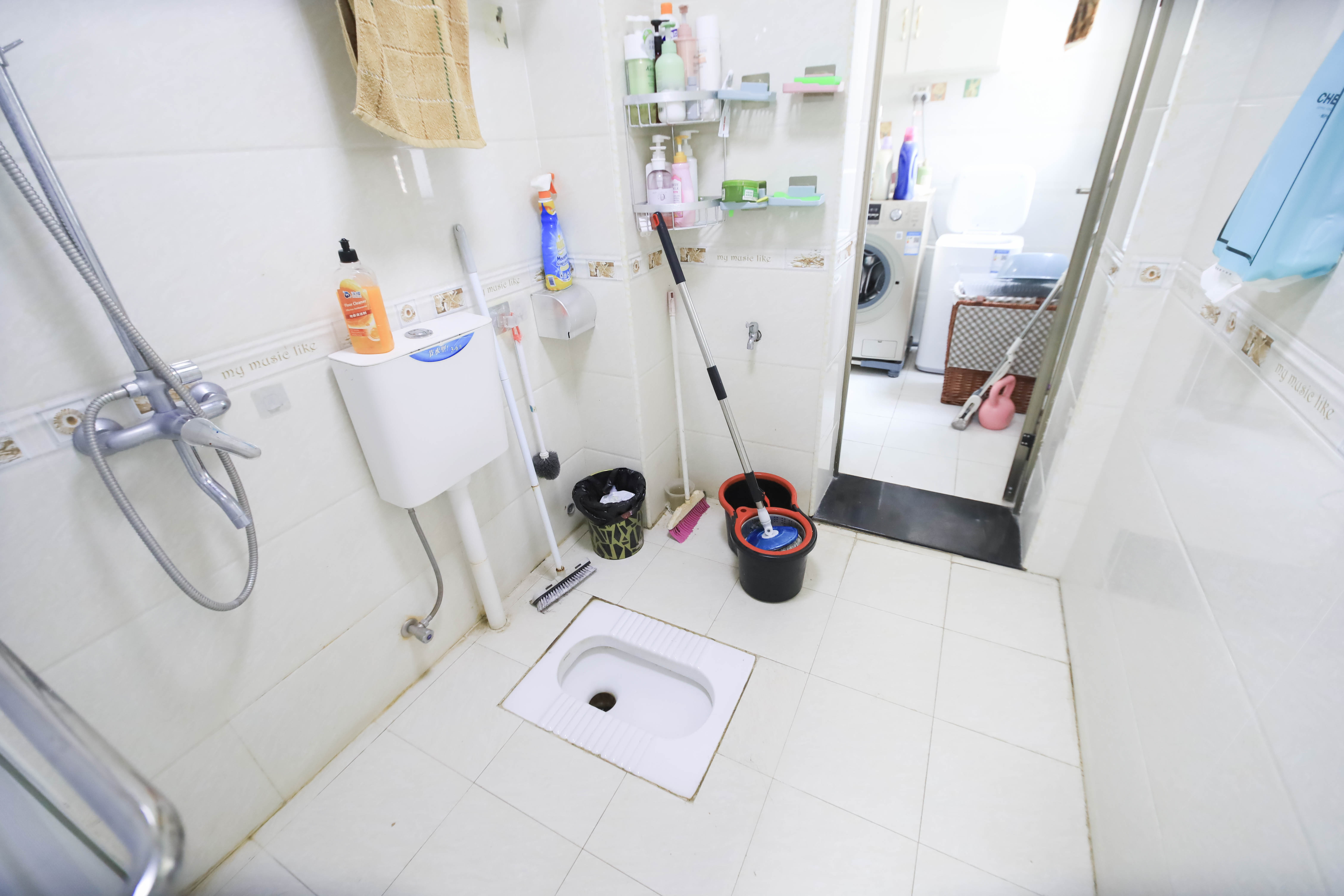 新城新世界一二三期  3室2厅2卫    125.0万 新城新世界一二三期  3室2厅2卫    125.0万卫生间