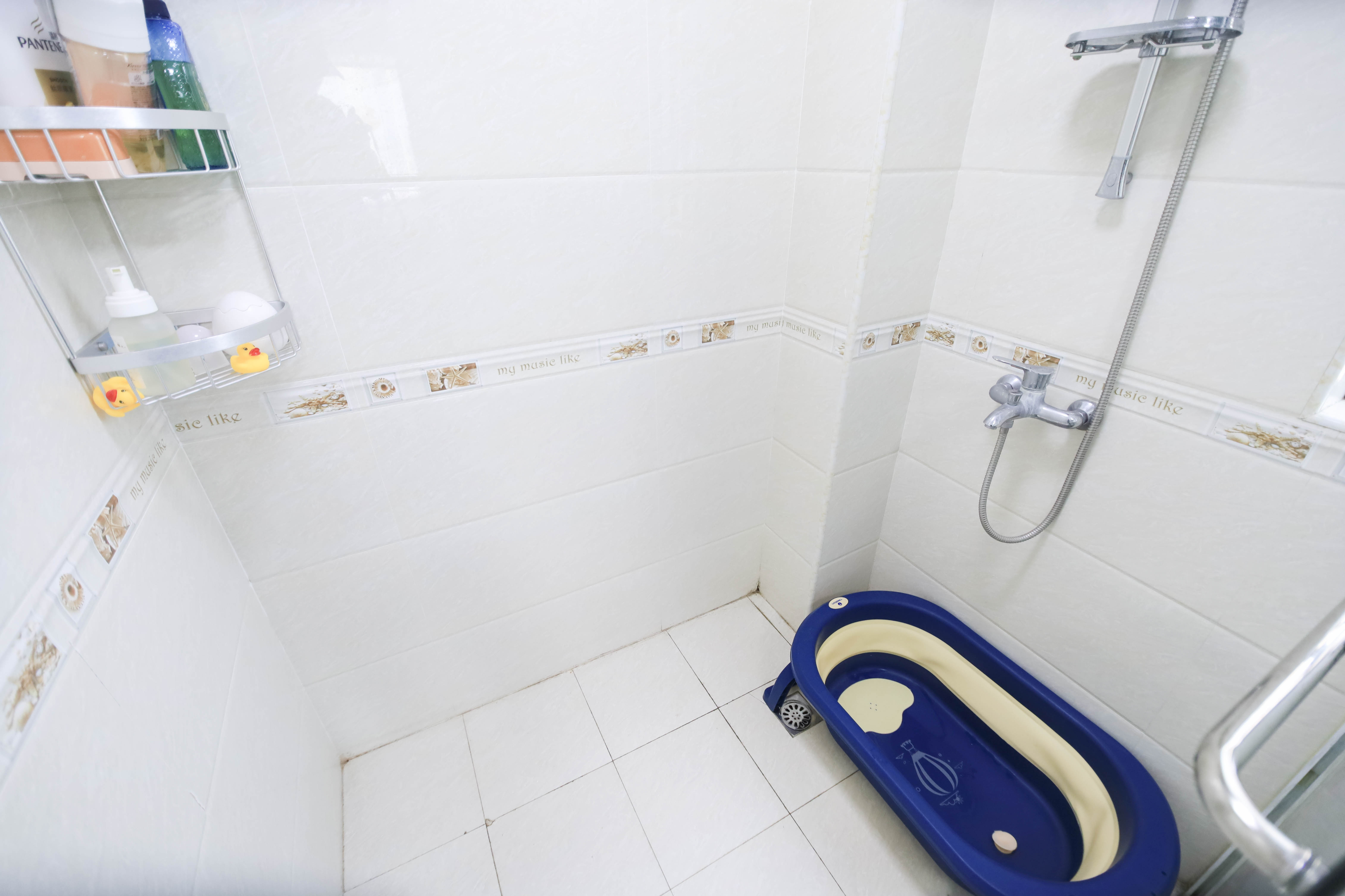 新城新世界一二三期  3室2厅2卫    125.0万 新城新世界一二三期  3室2厅2卫    125.0万卫生间