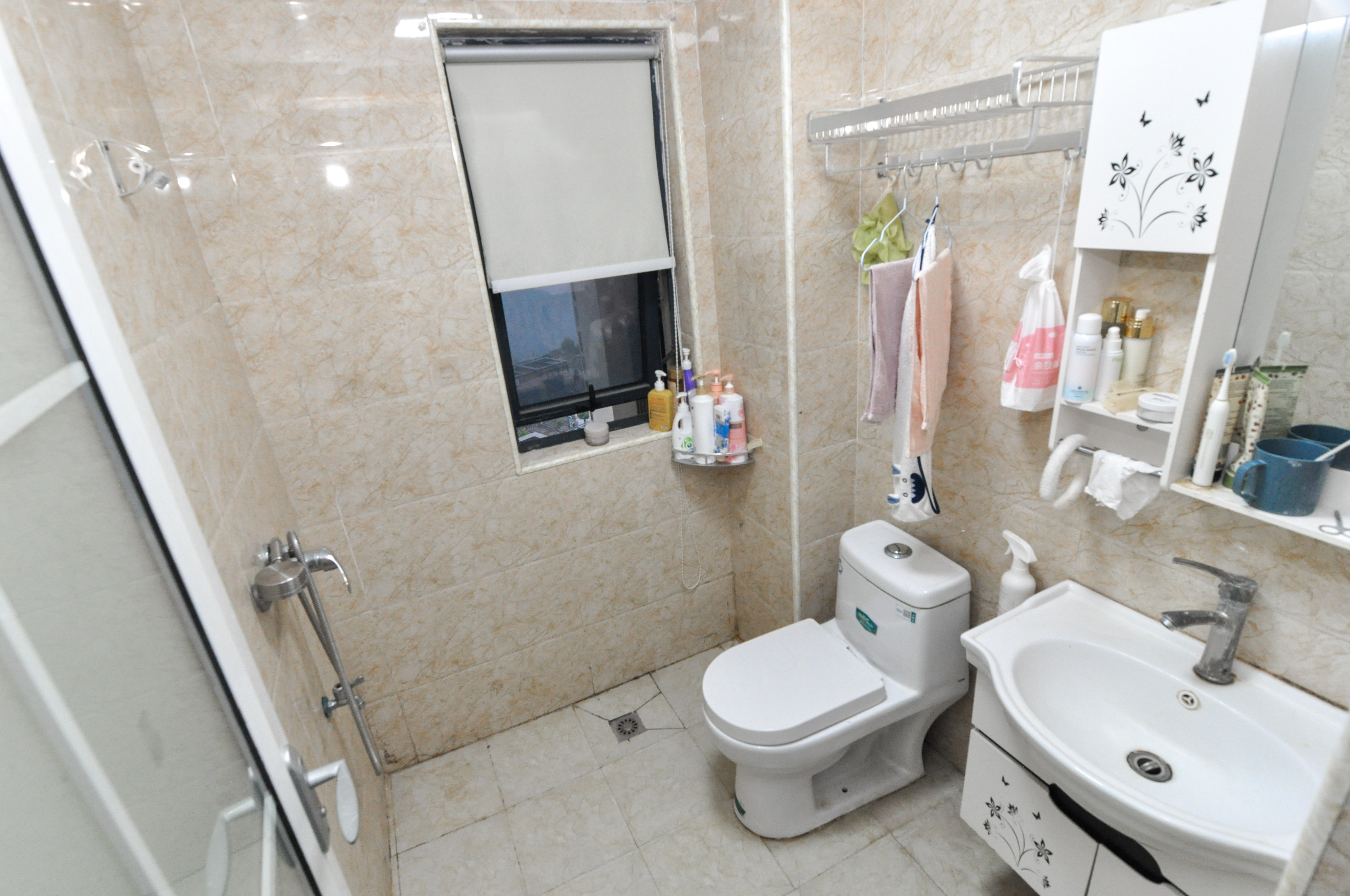 中建梅溪湖中心  3室2厅2卫   163.00万卫生间
