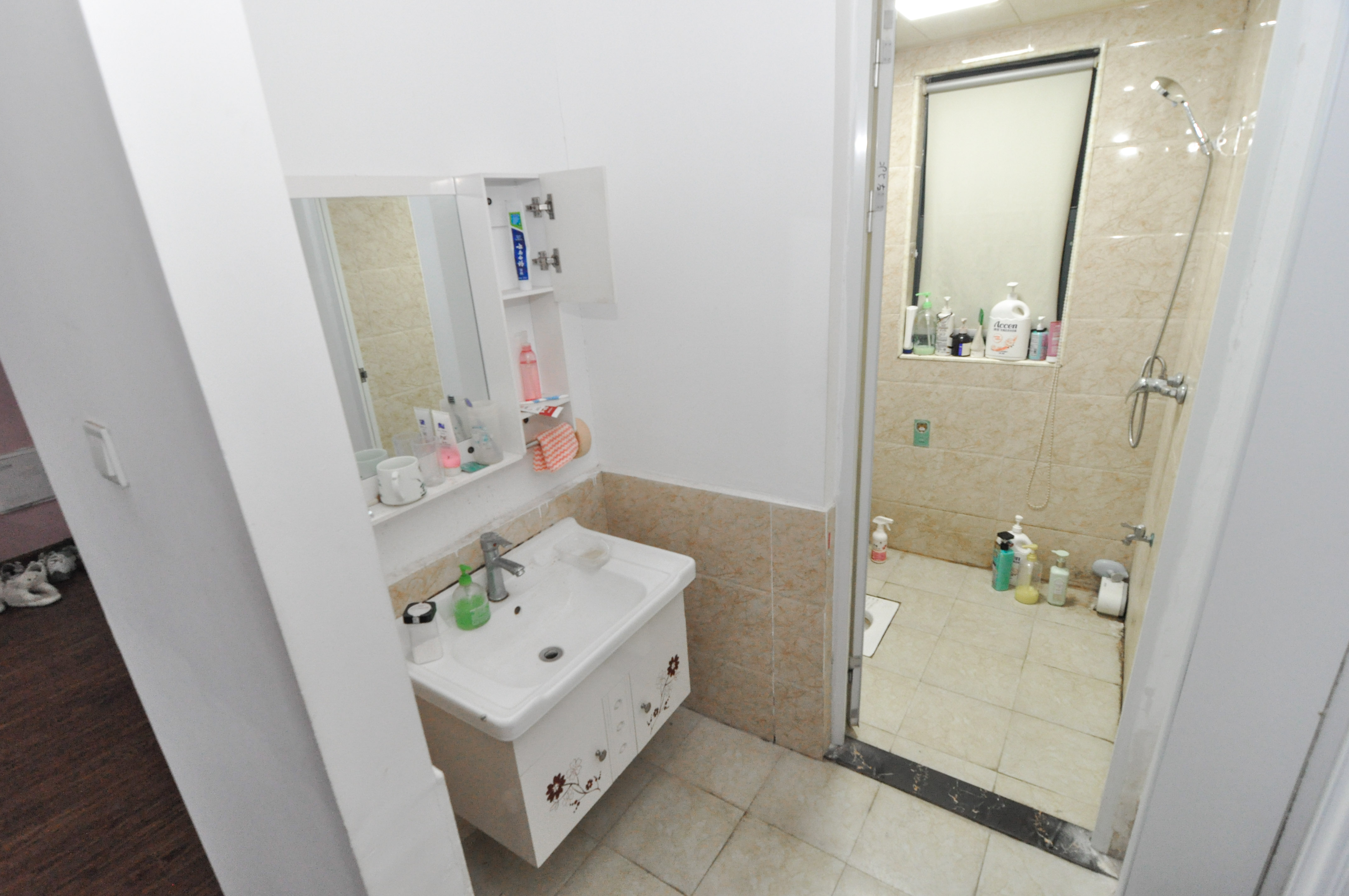 中建梅溪湖中心  3室2厅2卫   163.00万卫生间