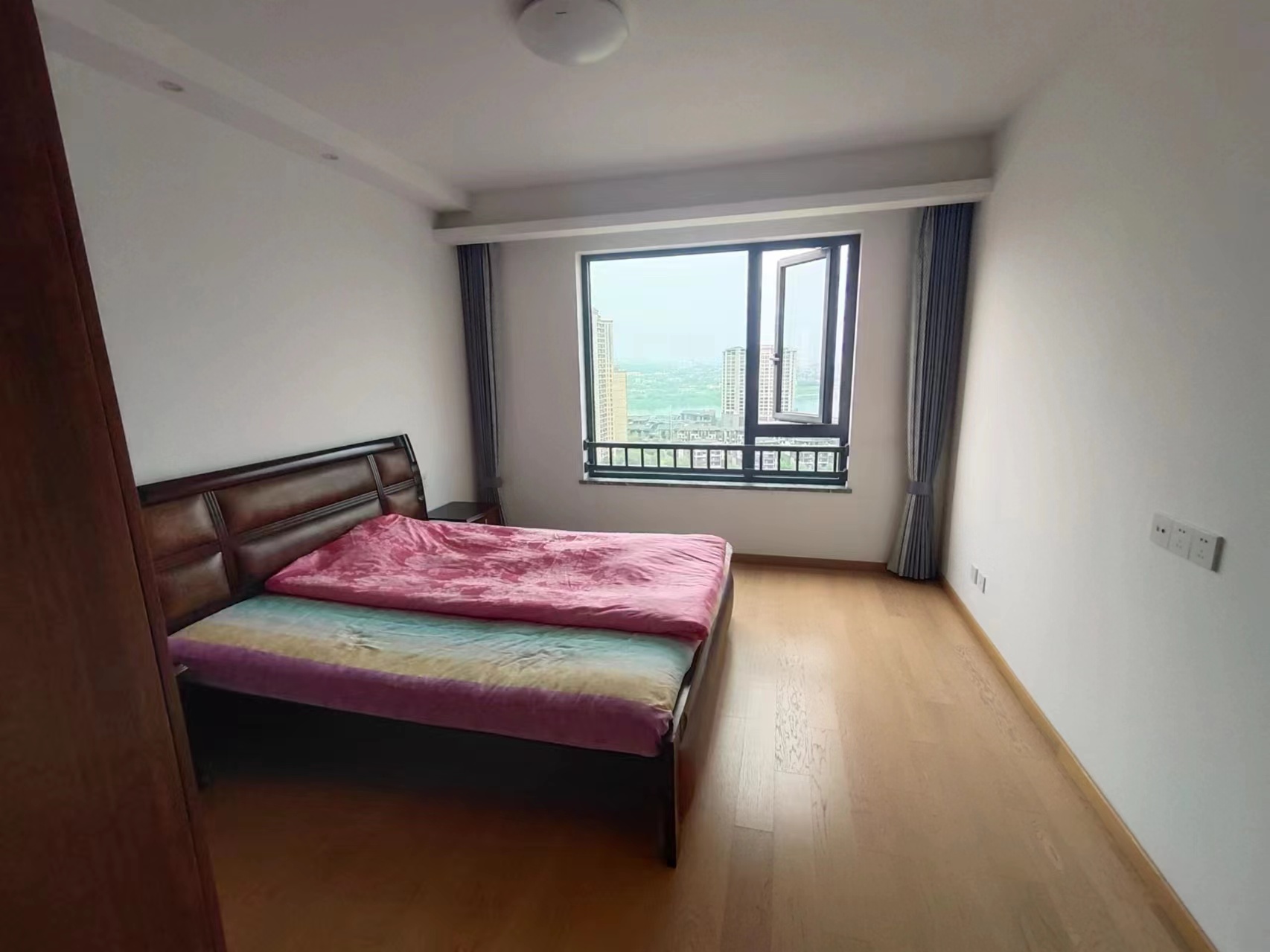 晋合湘水湾四期 3室2厅2卫 180.00万 晋合湘水湾四期 3室2厅2卫 180.00万室内图