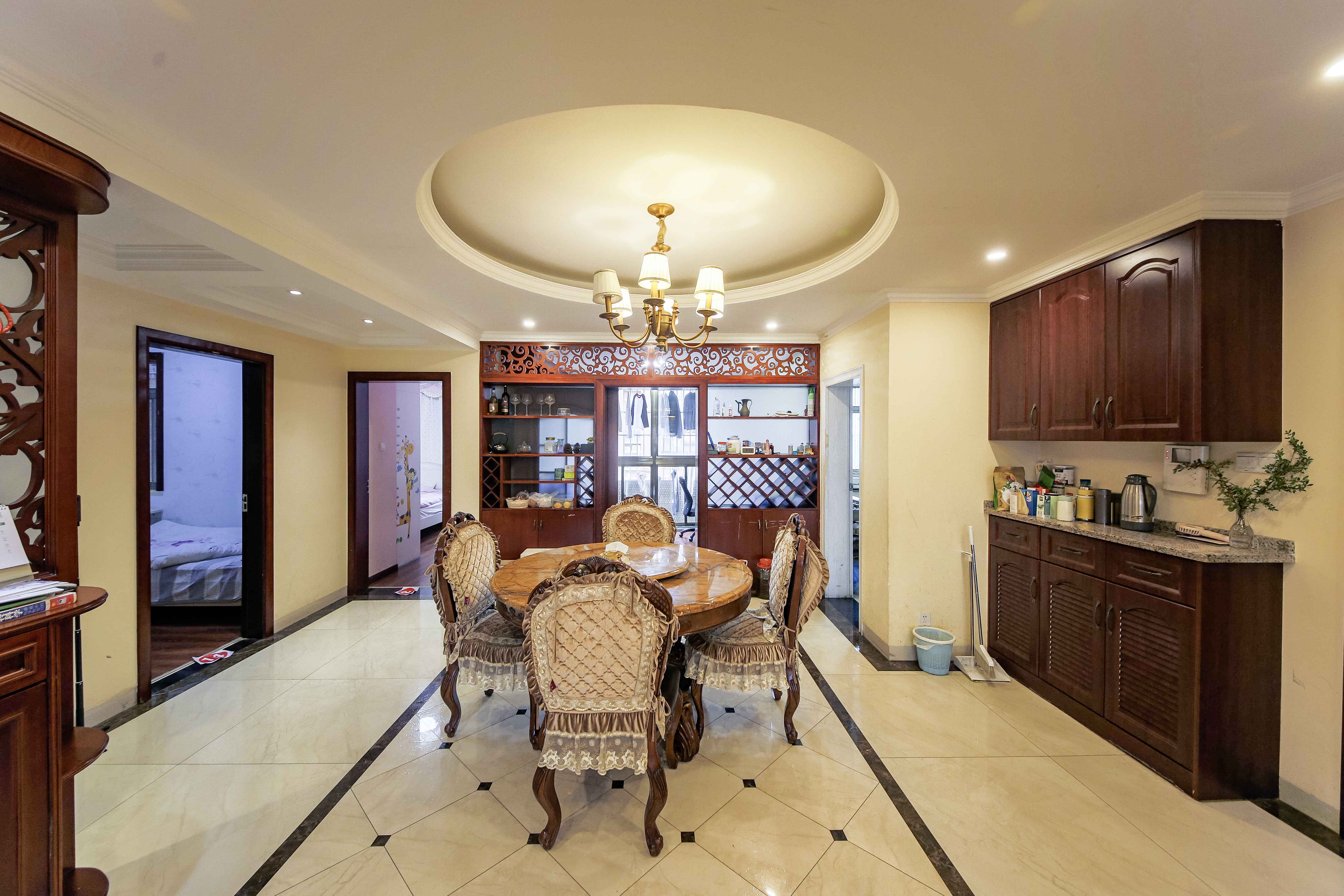 富兴嘉城（富兴汇中央）  4室2厅2卫    149.8万客厅