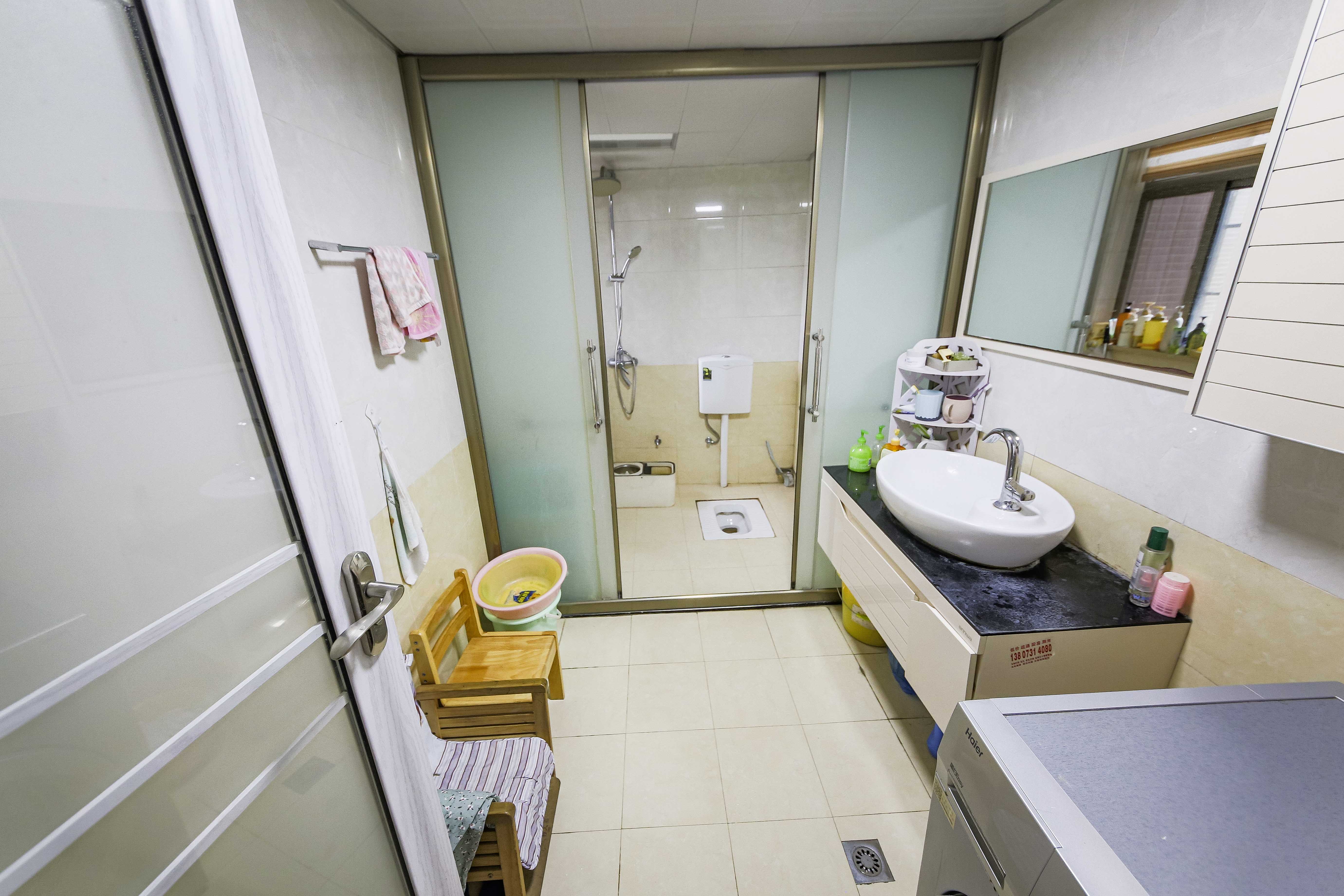 富兴嘉城(富兴汇中央)  4室2厅2卫    149.8万 富兴嘉城(富兴汇中央)  4室2厅2卫    149.8万卫生间