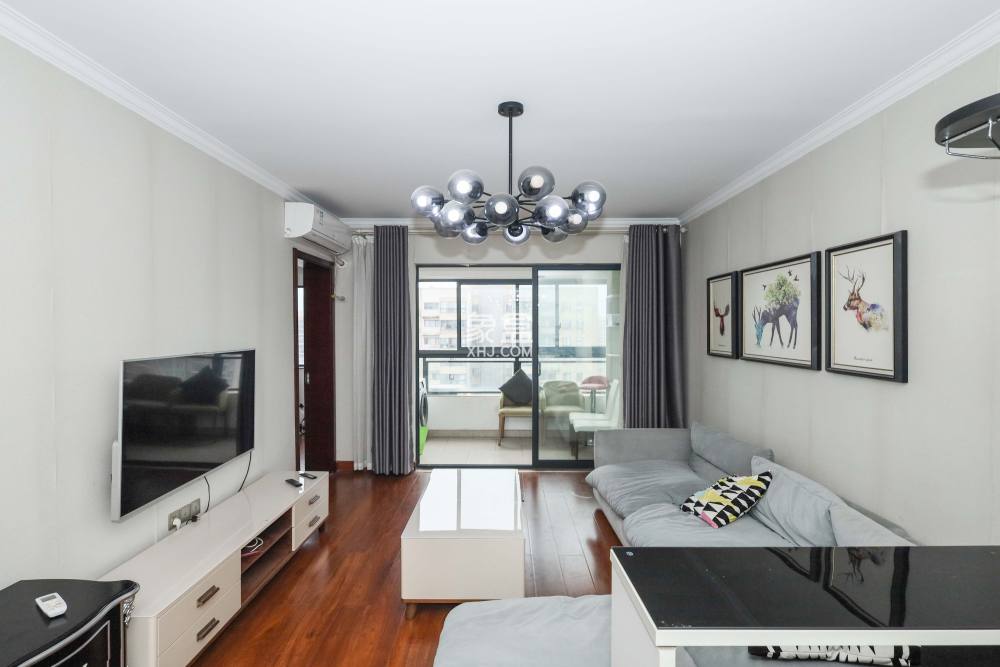 好莱城（弘德西街）  2室2厅1卫    70.0万