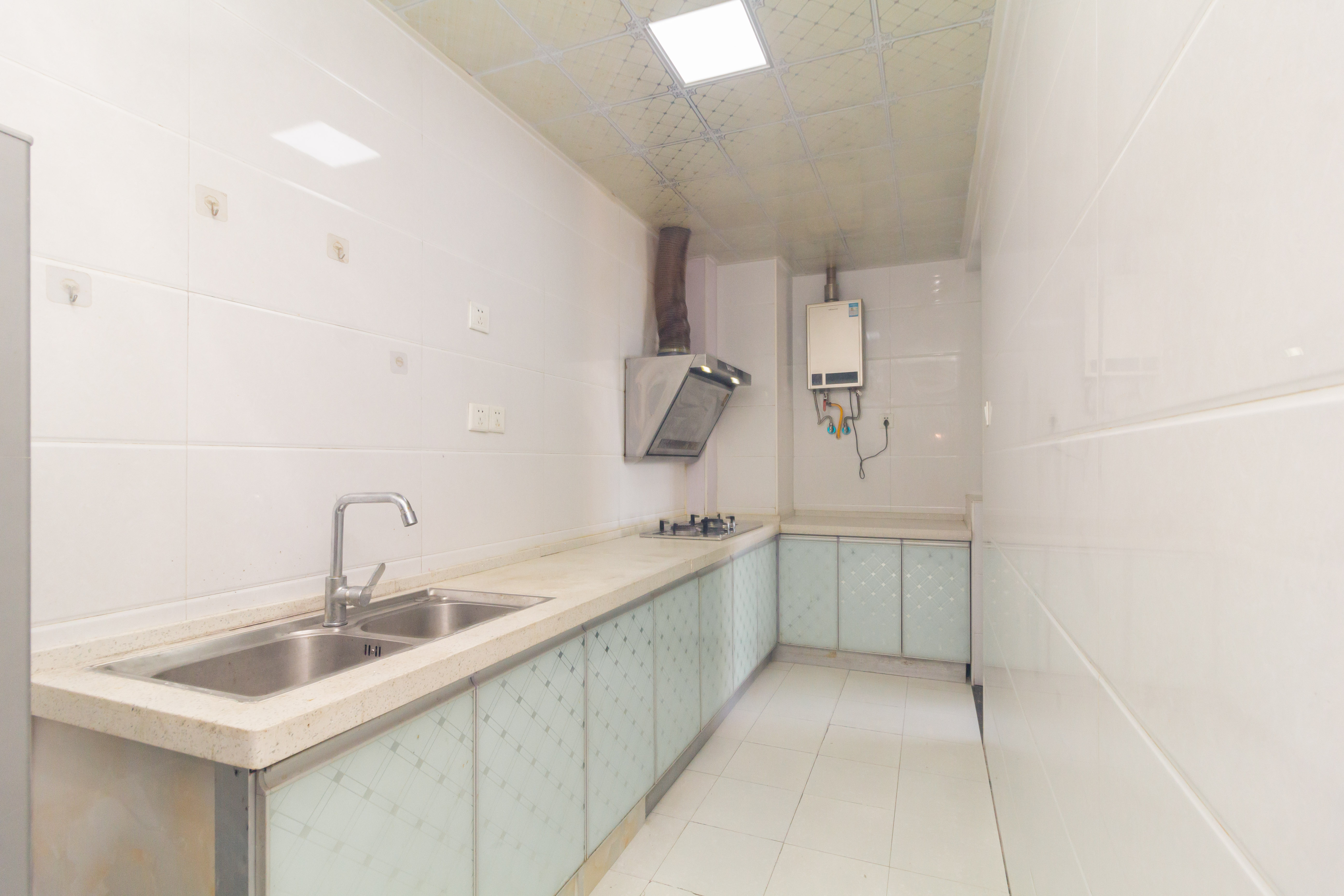 旭辉华庭 3室2厅1卫 75.89万 旭辉华庭 3室2厅1卫 75.89万厨房