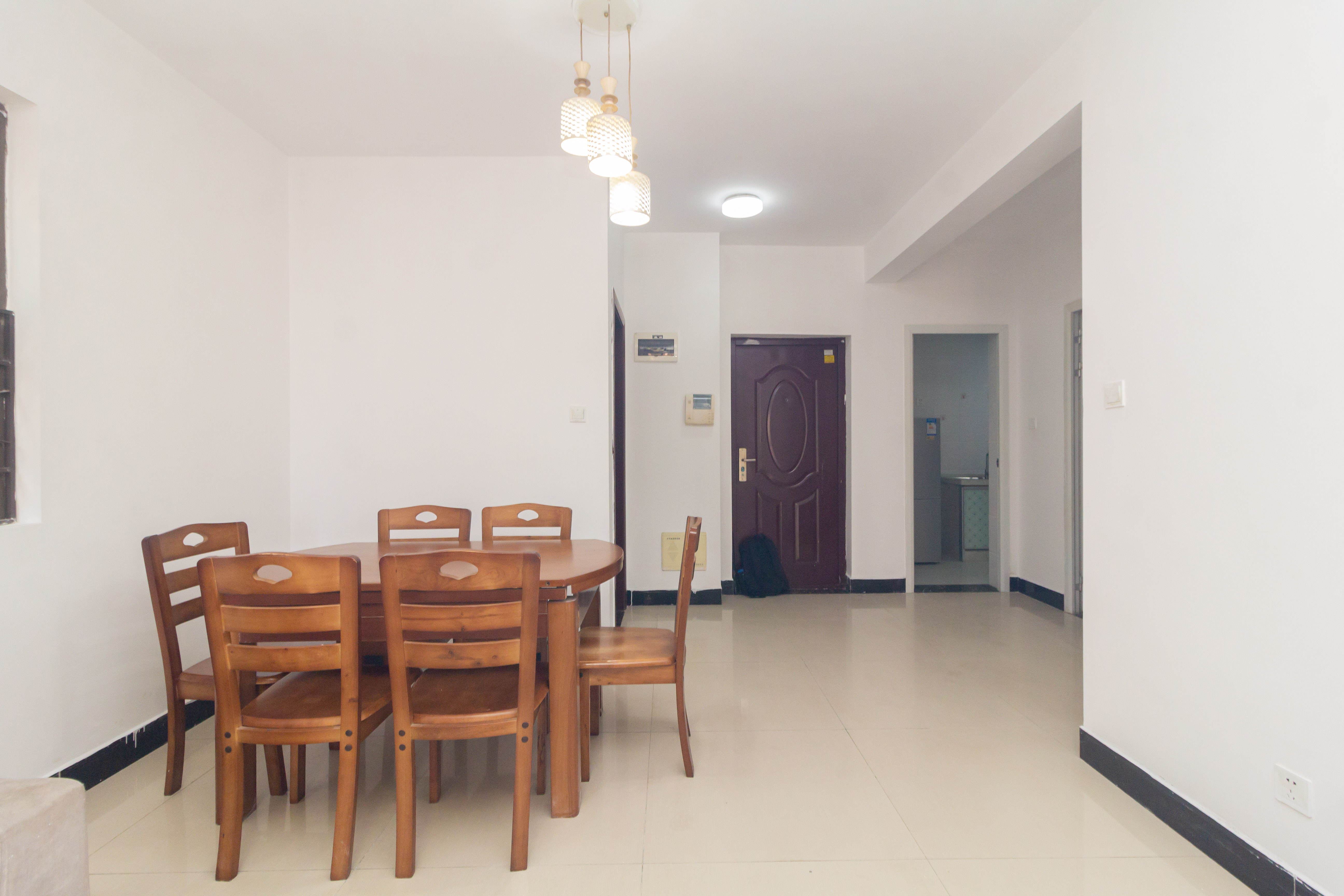 旭辉华庭 3室2厅1卫 75.89万 旭辉华庭 3室2厅1卫 75.89万客厅