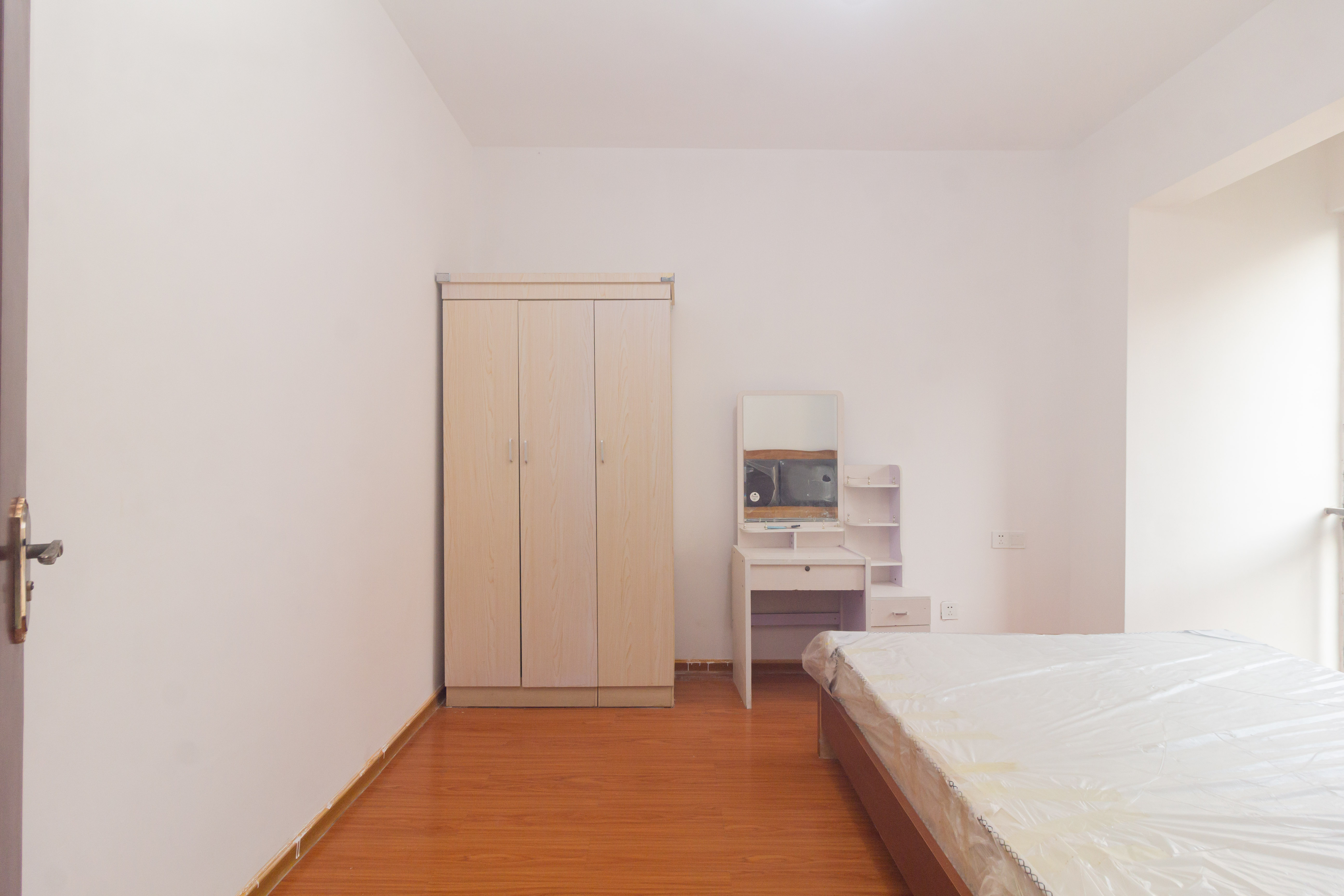 旭辉华庭 3室2厅1卫 75.89万 旭辉华庭 3室2厅1卫 75.89万卧室