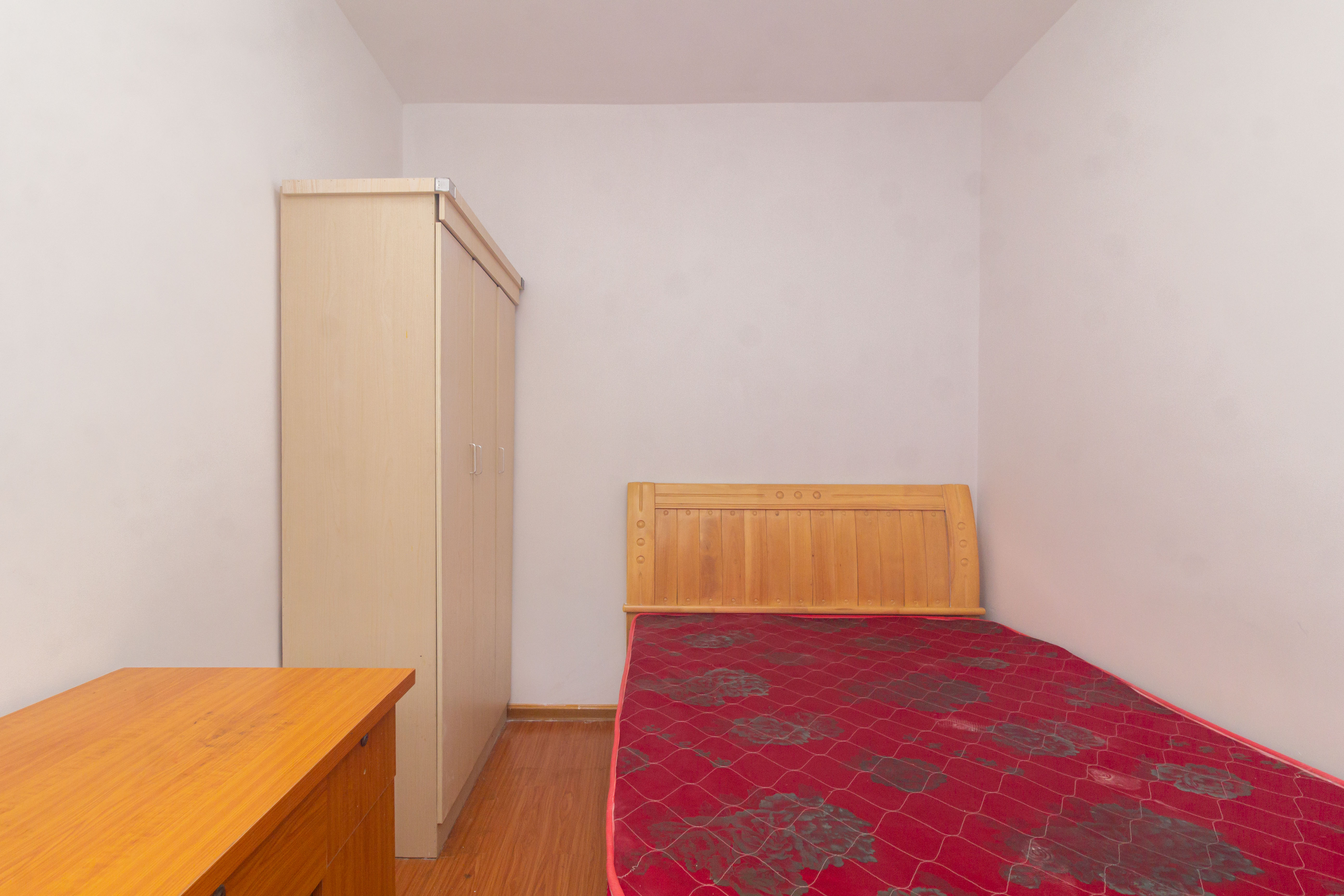 旭辉华庭 3室2厅1卫 75.89万 旭辉华庭 3室2厅1卫 75.89万卧室