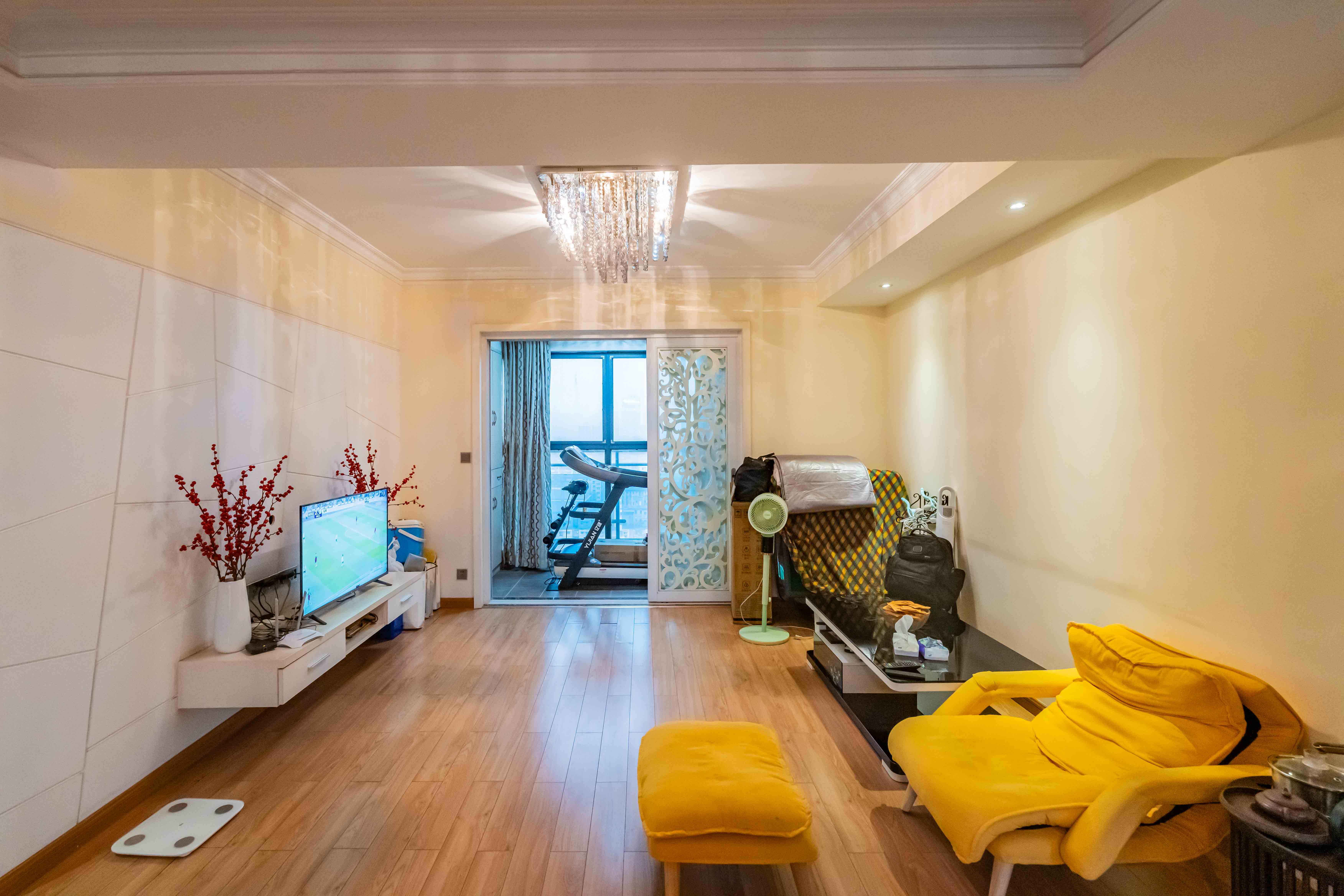 凯乐国际城  2室2厅1卫    90.0万 凯乐国际城  2室2厅1卫    90.0万客厅