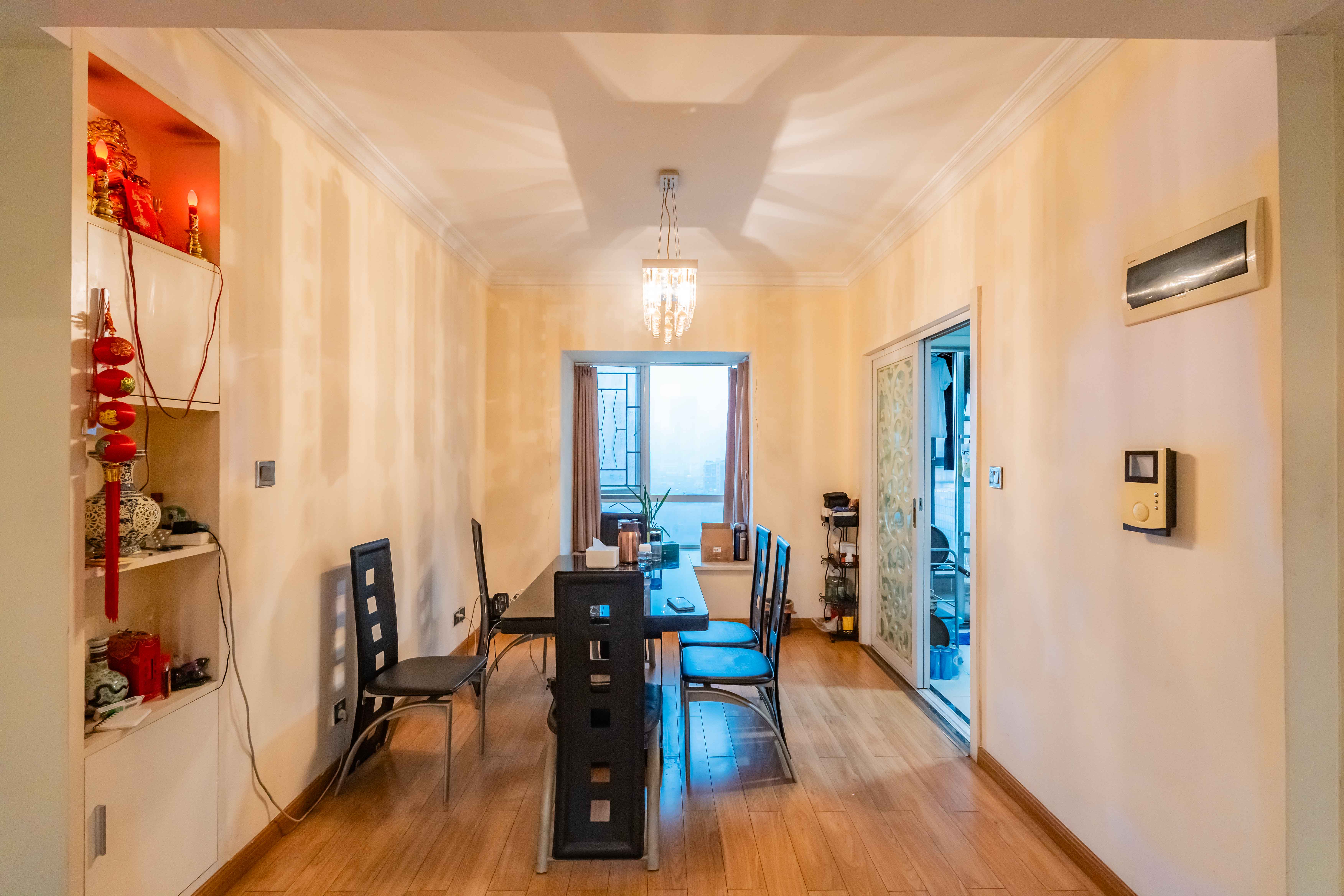 凯乐国际城  2室2厅1卫    90.0万客厅