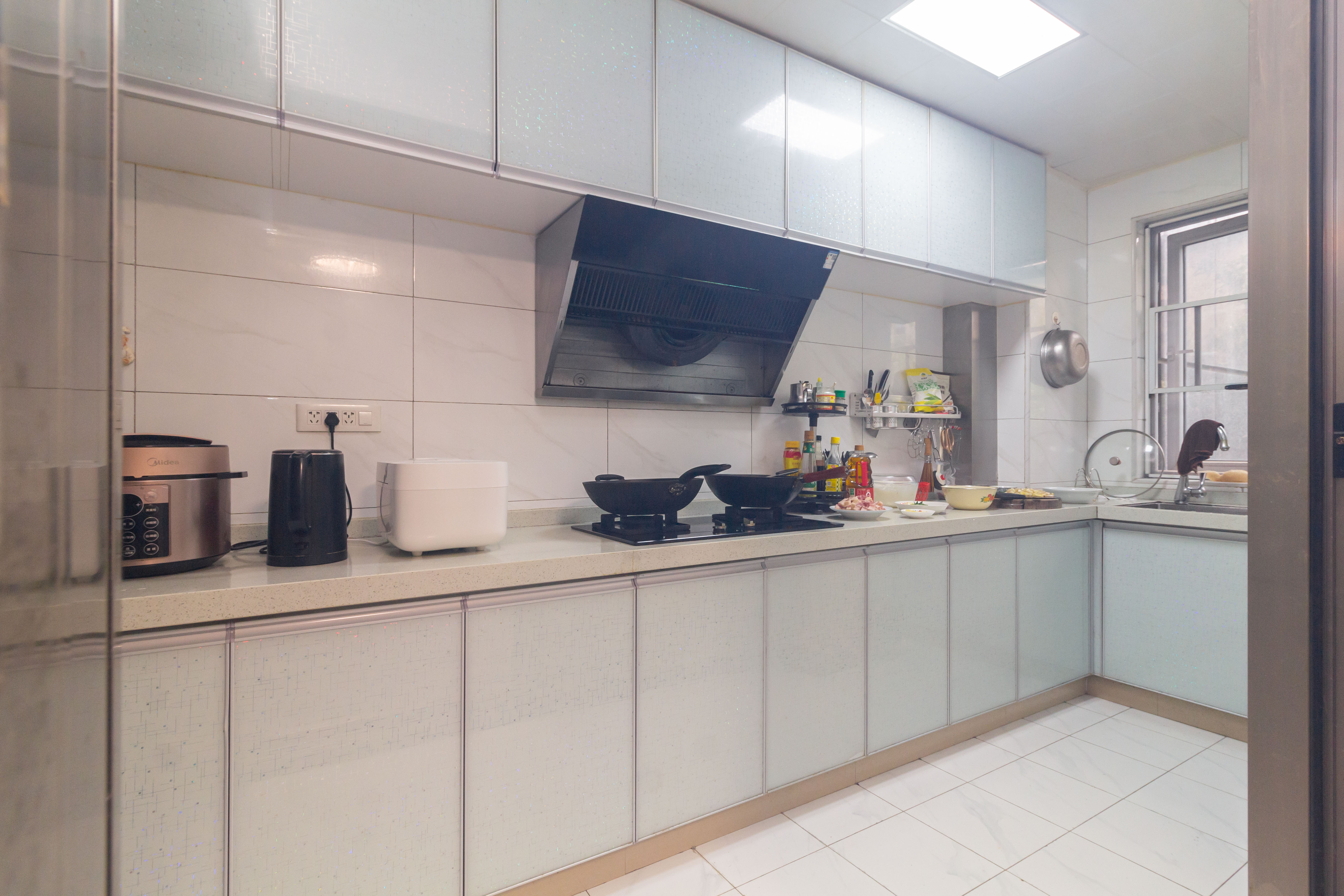 金科天悦(金科美邻汇) 3室2厅2卫 79.8万 金科天悦(金科美邻汇) 3室2厅2卫 79.8万厨房