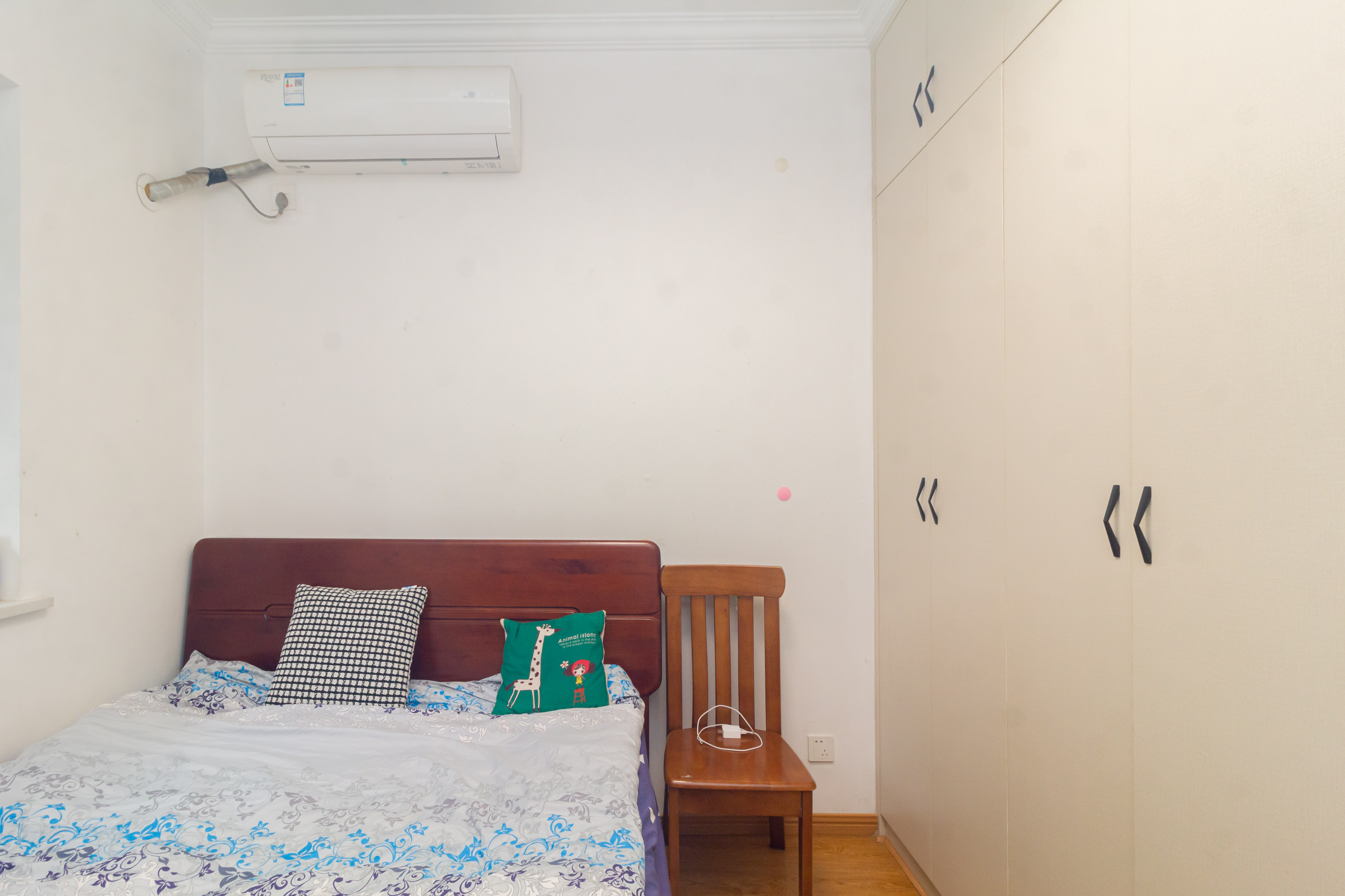 金科天悦(金科美邻汇) 3室2厅2卫 79.8万 金科天悦(金科美邻汇) 3室2厅2卫 79.8万卧室