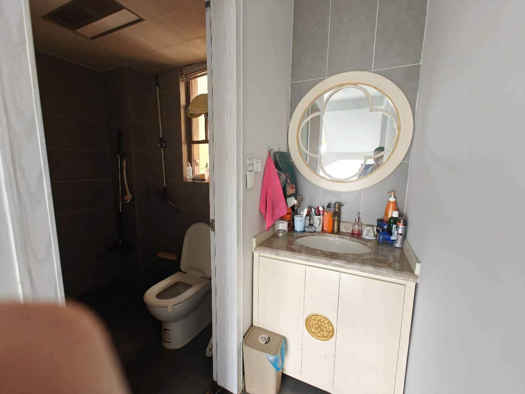 佳兆业金域天下二期 5室2厅4卫 118.0万 佳兆业金域天下二期 5室2厅4卫 118.0万室内图