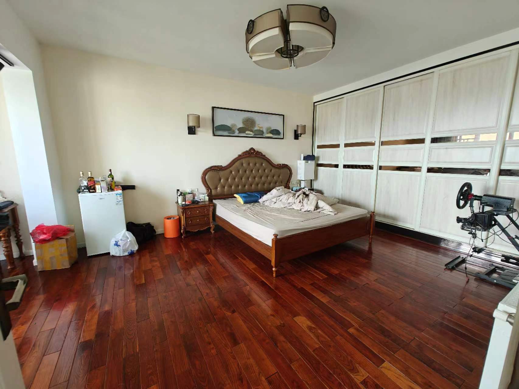 佳兆业金域天下二期 5室2厅4卫 118.0万 佳兆业金域天下二期 5室2厅4卫 118.0万室内图