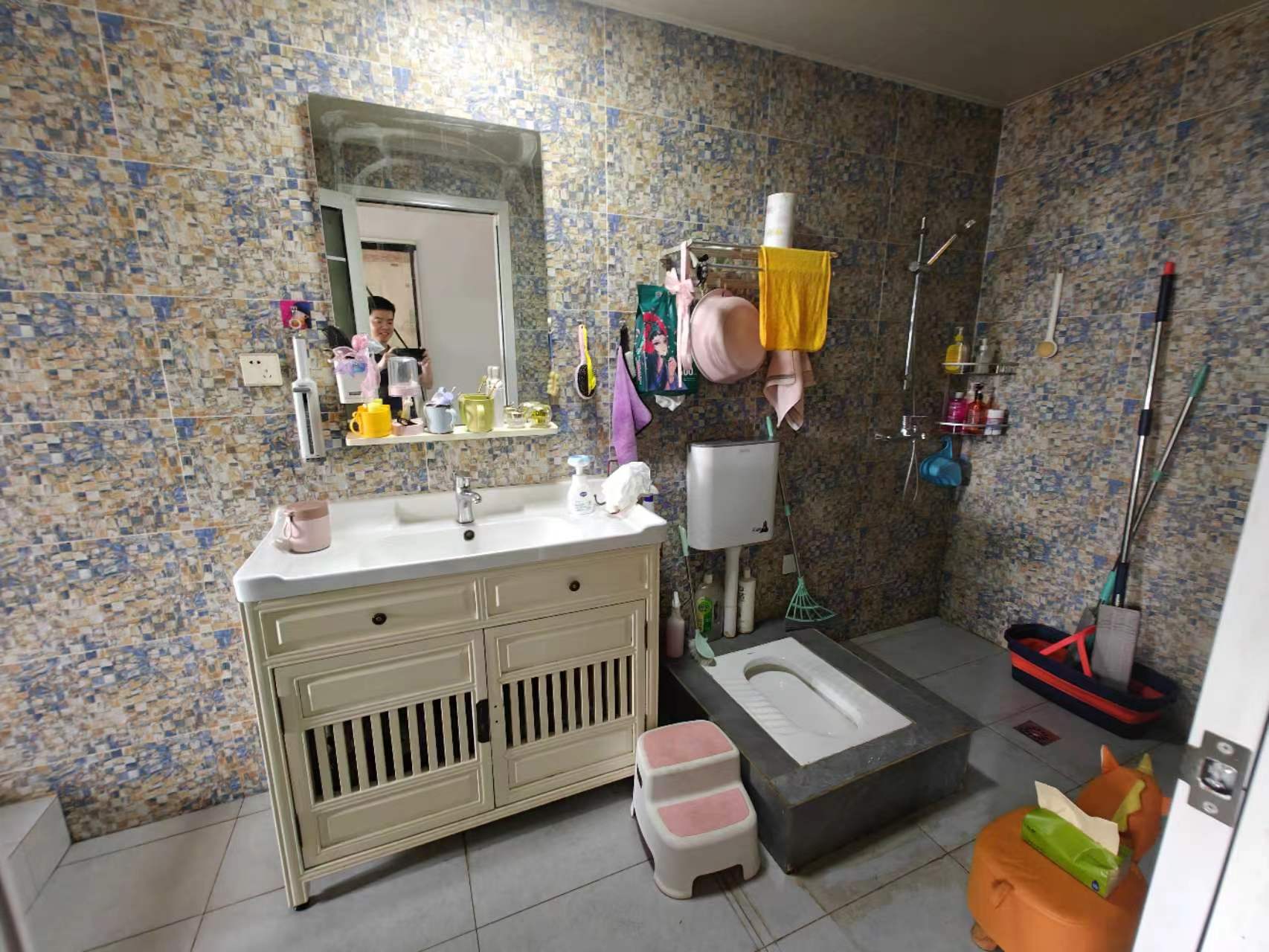 佳兆业金域天下二期 5室2厅4卫 118.0万 佳兆业金域天下二期 5室2厅4卫 118.0万室内图