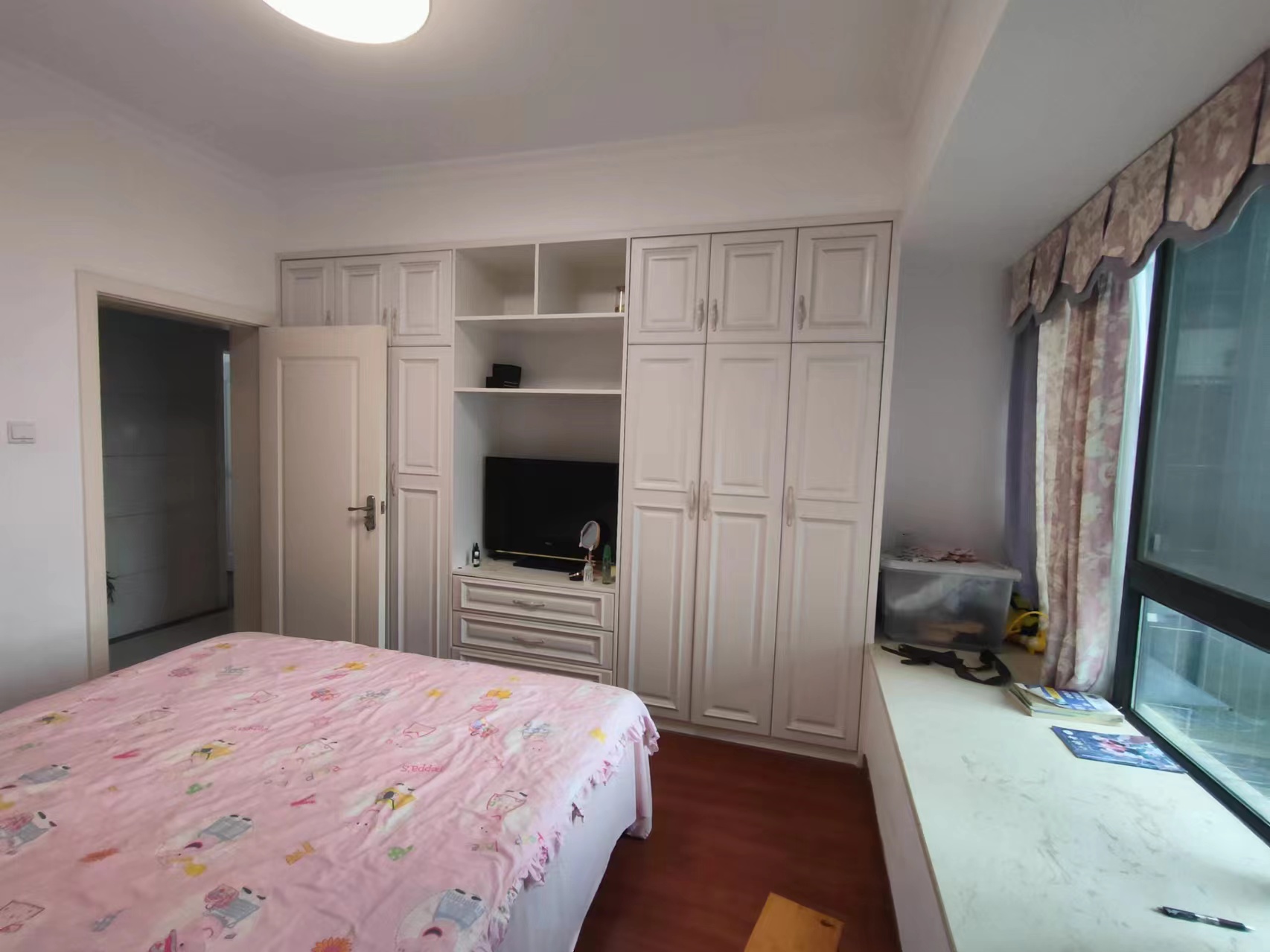 亿都新天地 4室2厅2卫 72.8万 亿都新天地 4室2厅2卫 72.8万室内图