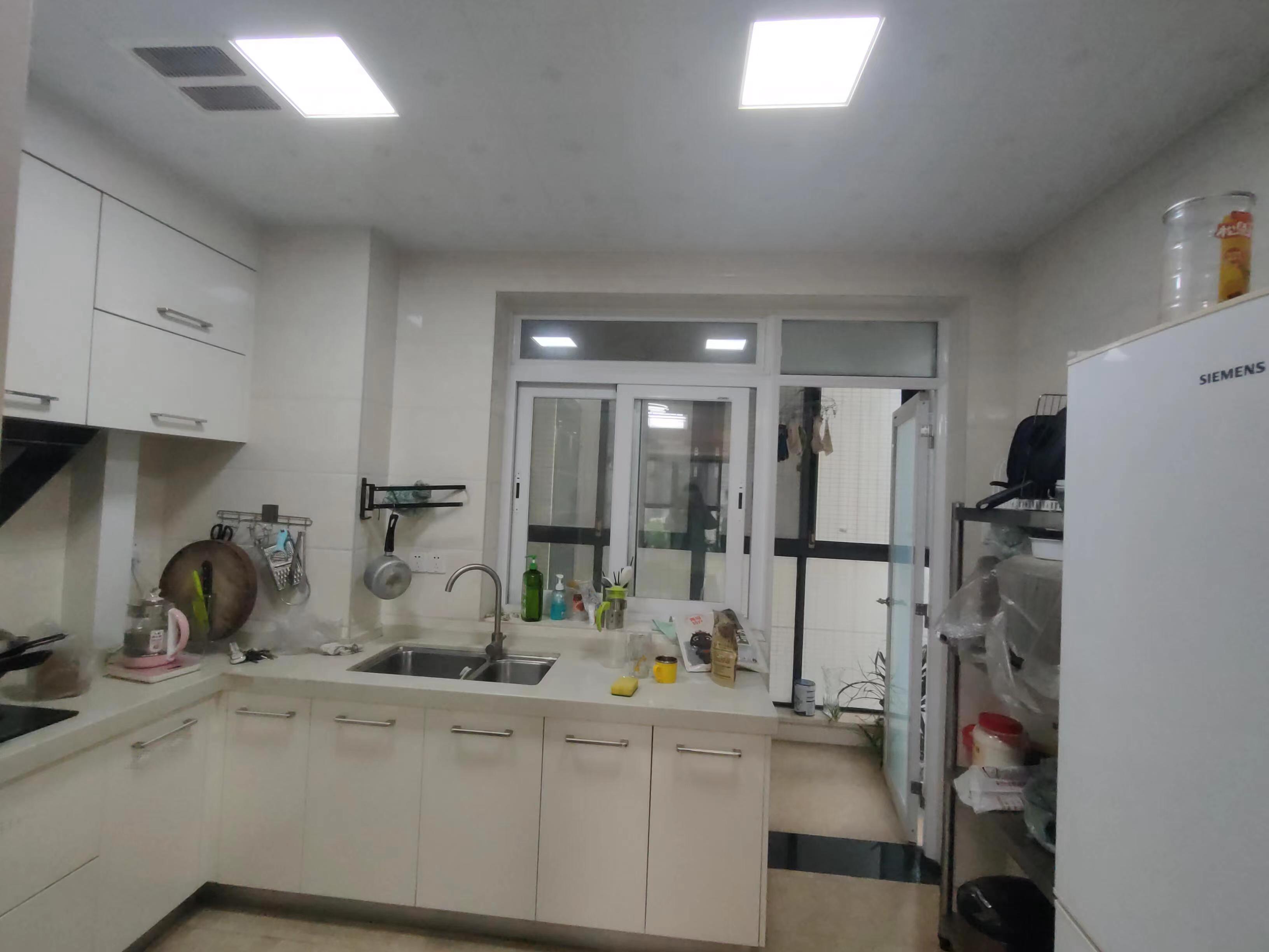 亿都新天地 4室2厅2卫 72.8万 亿都新天地 4室2厅2卫 72.8万室内图