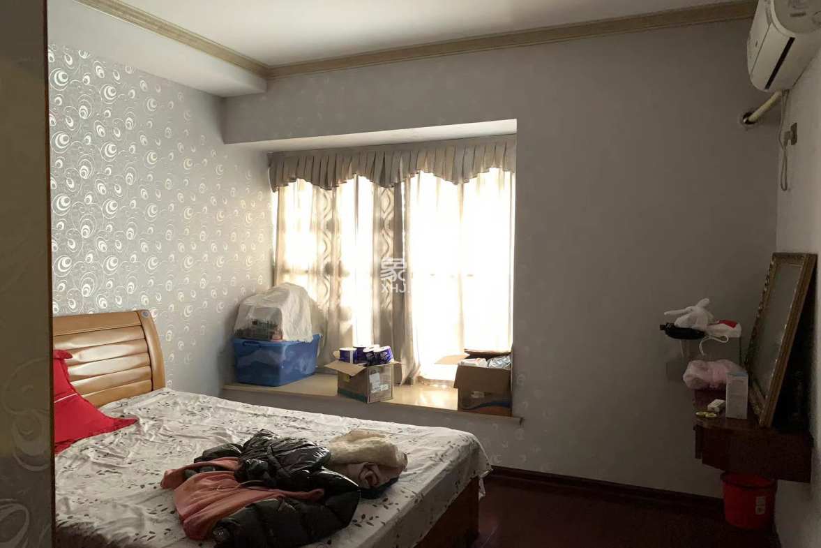 华晨御园  3室2厅2卫    82.0万 华晨御园  3室2厅2卫    82.0万室内图