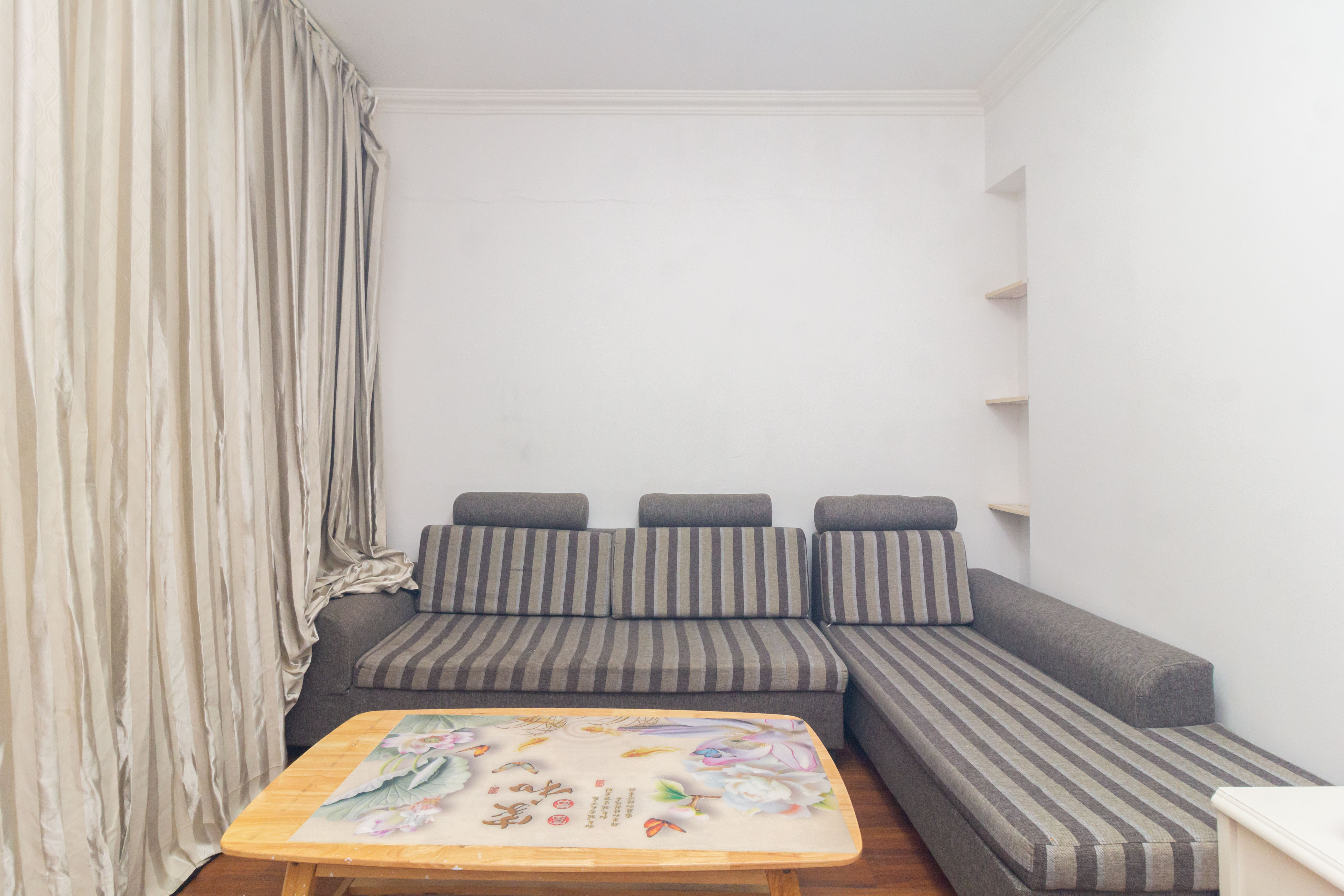 昌和商业中心/昌和国际  1室1厅1卫    26.7万客厅