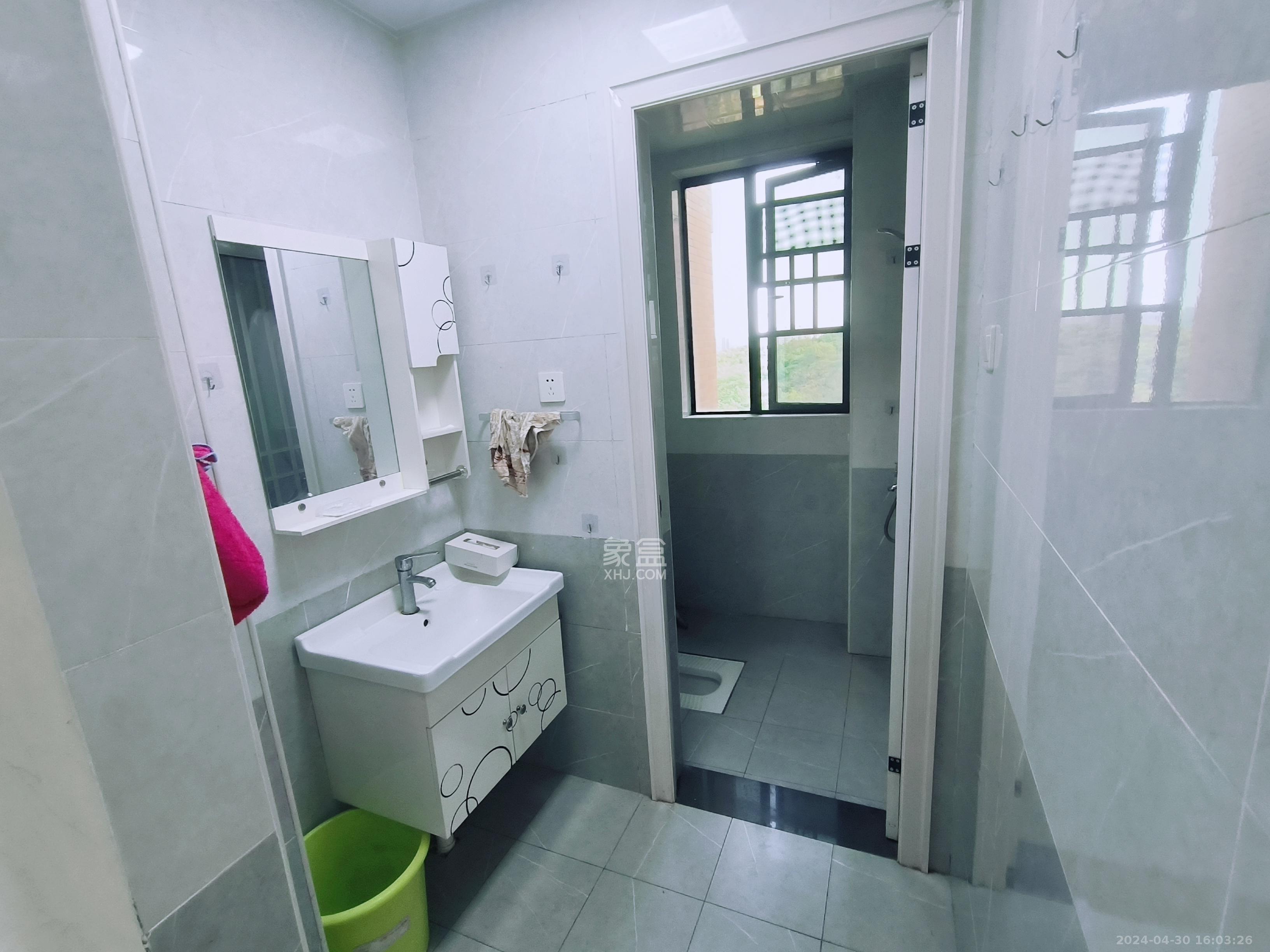 金谷豪庭 3室2厅2卫 1600.00元/月 金谷豪庭 3室2厅2卫 1600.00元/月室内图