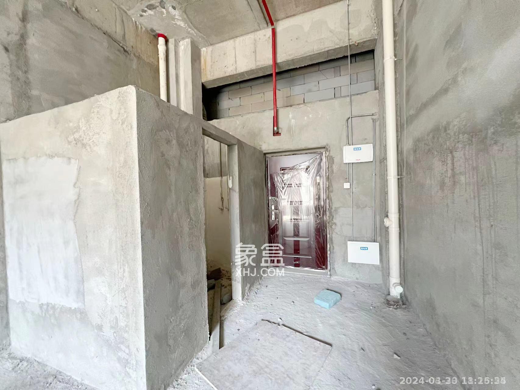 世茂璀璨天城公寓  1室1厅1卫    1600.0元/月 世茂璀璨天城公寓  1室1厅1卫    1600.0元/月室内图