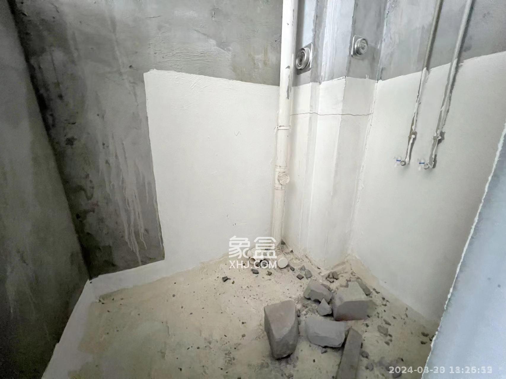 世茂璀璨天城公寓  1室1厅1卫    1600.0元/月 世茂璀璨天城公寓  1室1厅1卫    1600.0元/月室内图