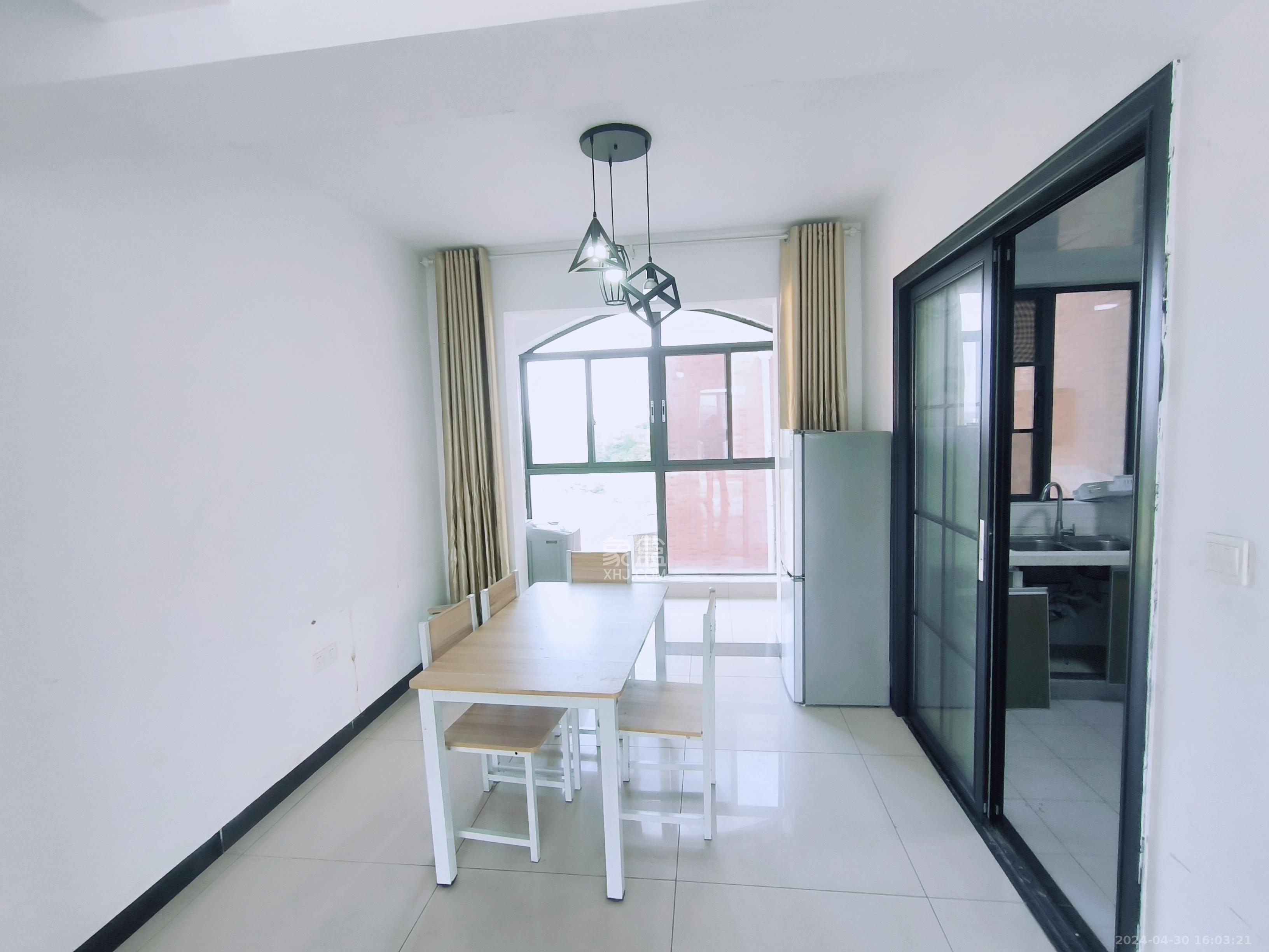 金谷豪庭 3室2厅2卫 1600.00元/月 金谷豪庭 3室2厅2卫 1600.00元/月室内图