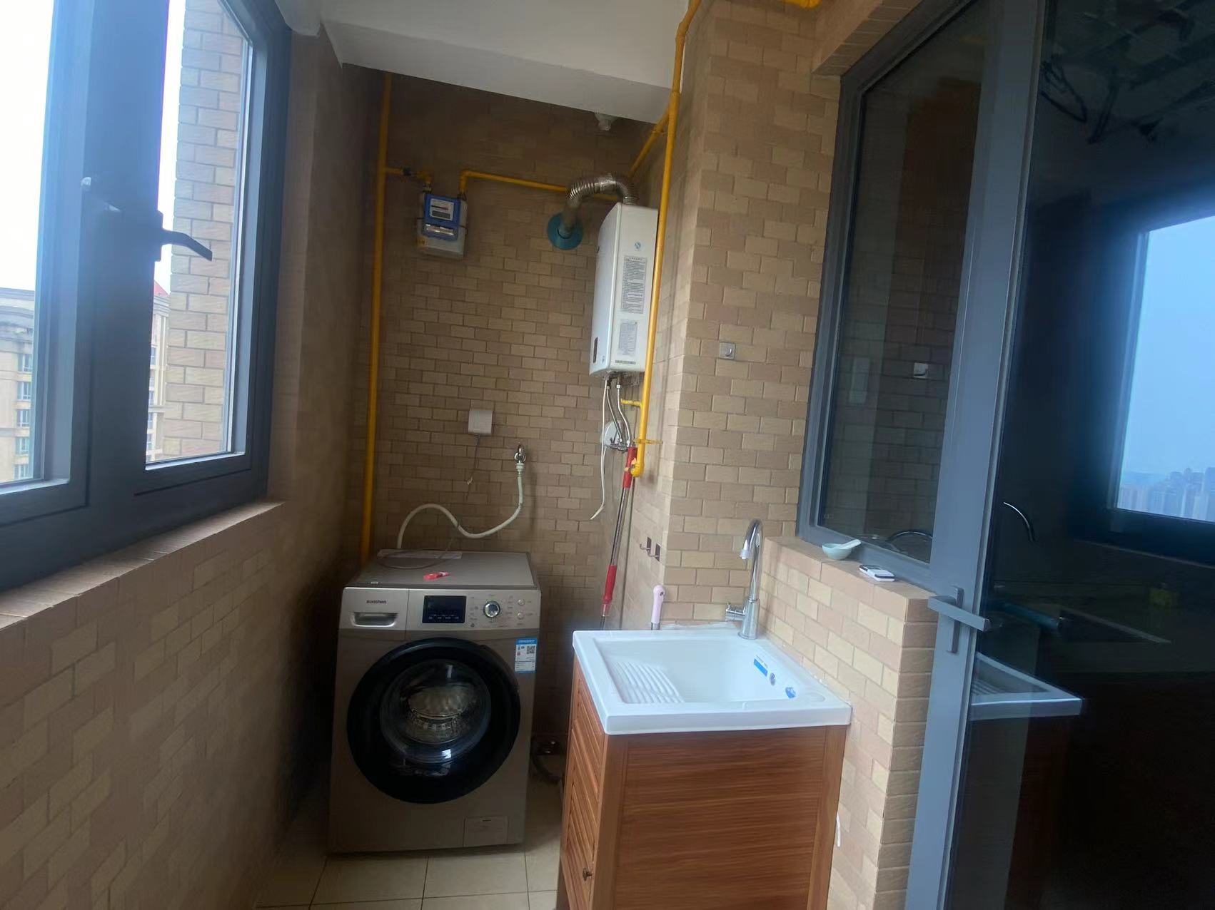 晋合湘水湾四期 3室2厅2卫 128.0万 晋合湘水湾四期 3室2厅2卫 128.0万室内图