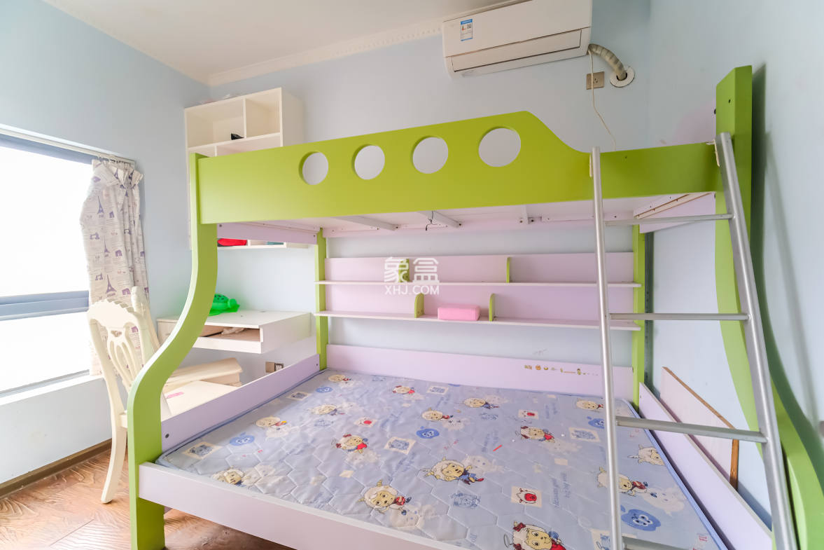 花样年华  3室2厅1卫    75.0万 花样年华  3室2厅1卫    75.0万卧室