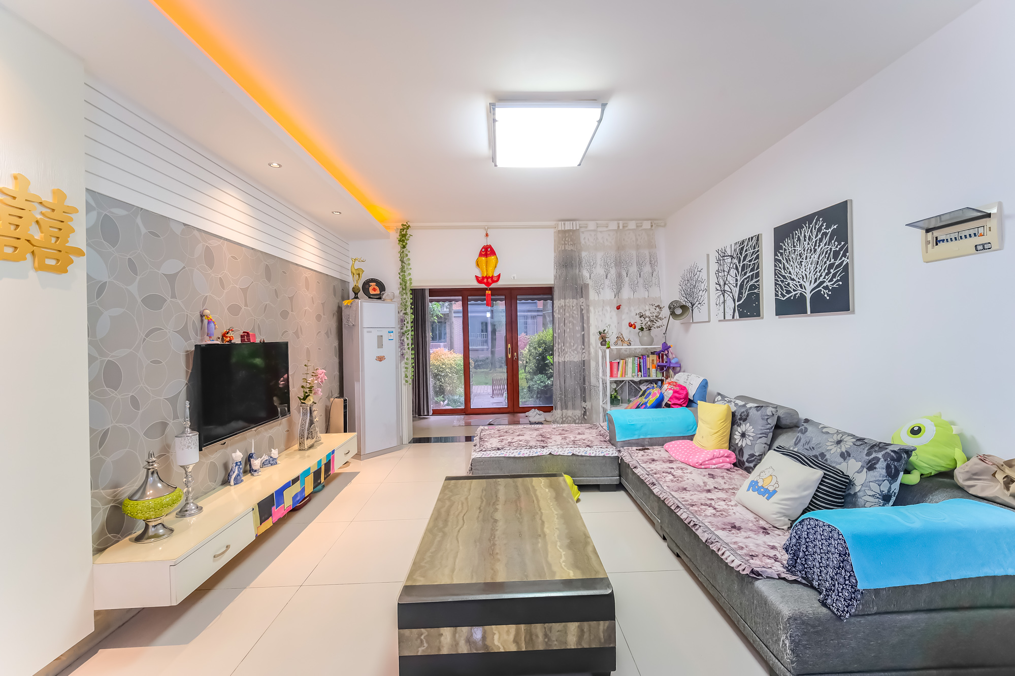 山水湾 3室2厅2卫 85.0万 山水湾 3室2厅2卫 85.0万客厅