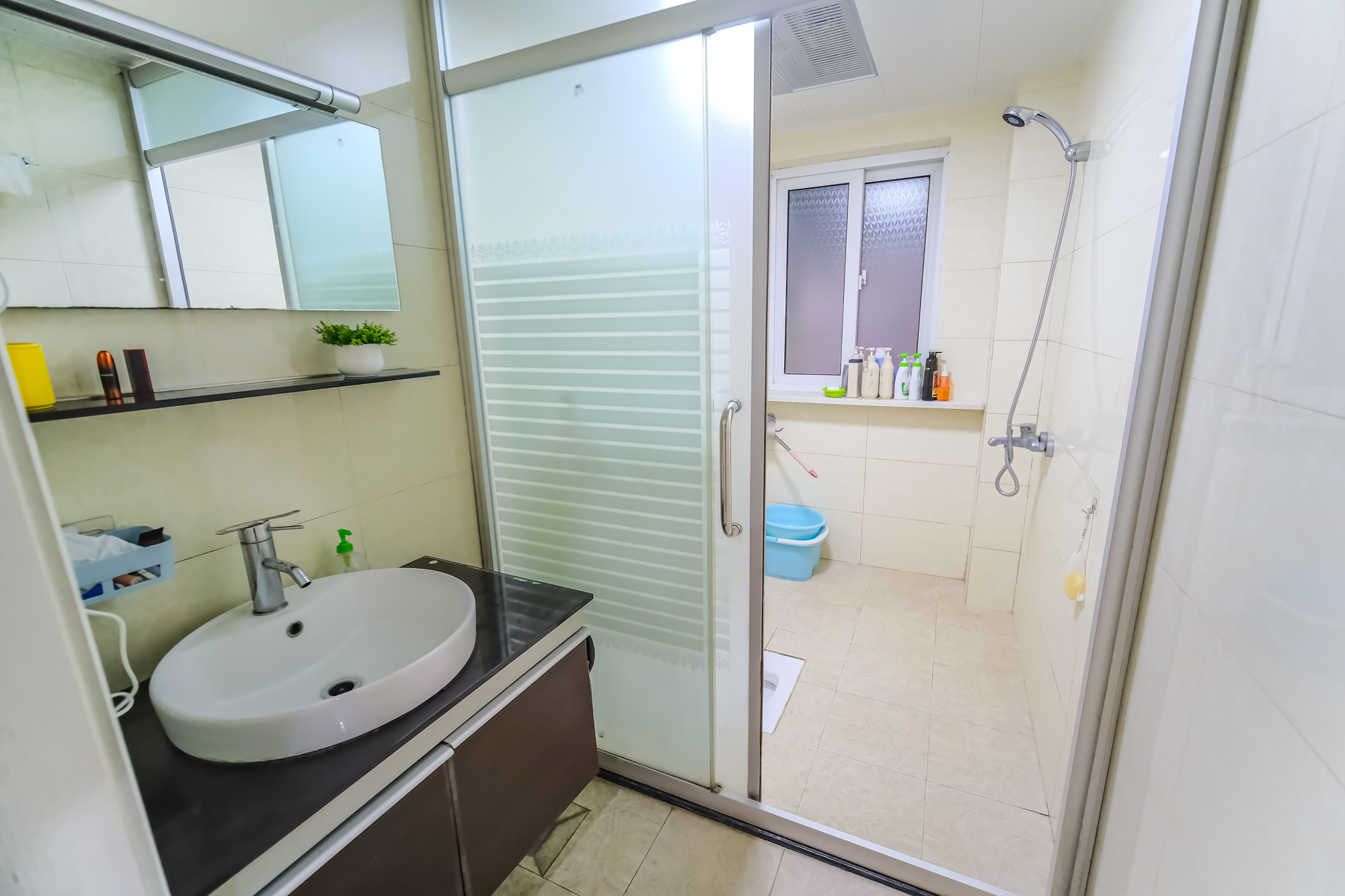 山水湾 3室2厅2卫 85.0万 山水湾 3室2厅2卫 85.0万卫生间