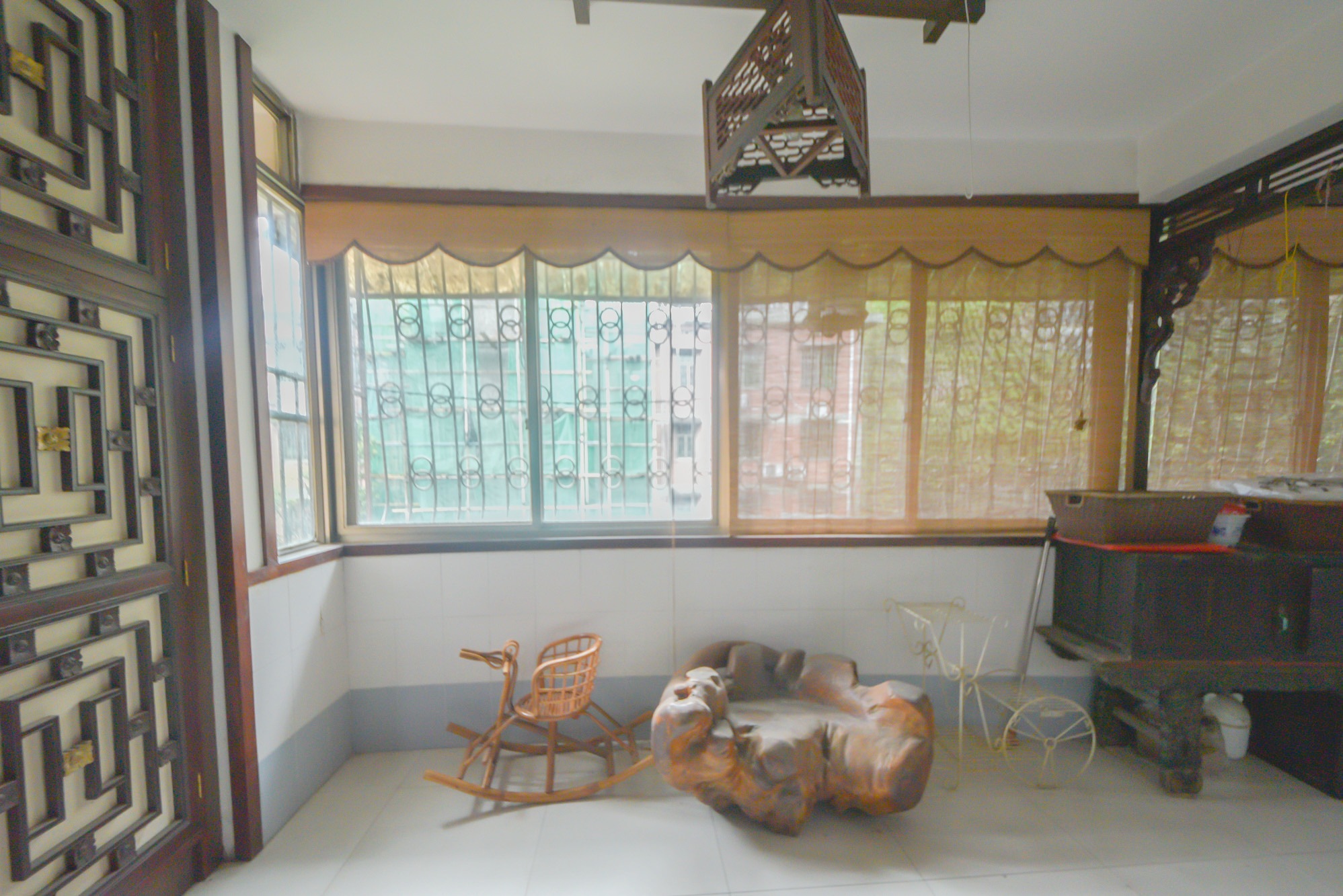 新华园 4室2厅2卫 85.0万 新华园 4室2厅2卫 85.0万阳台