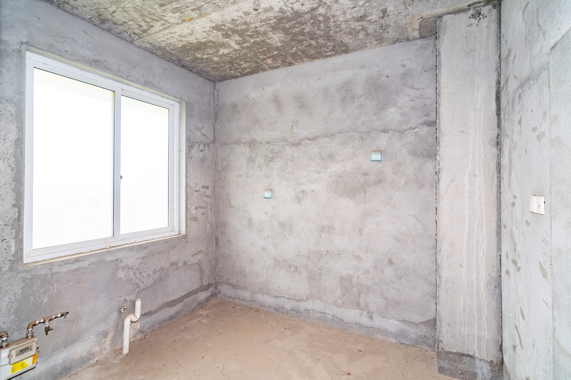 普瑞斯堡 6室2厅3卫 130.0万 普瑞斯堡 6室2厅3卫 130.0万厨房