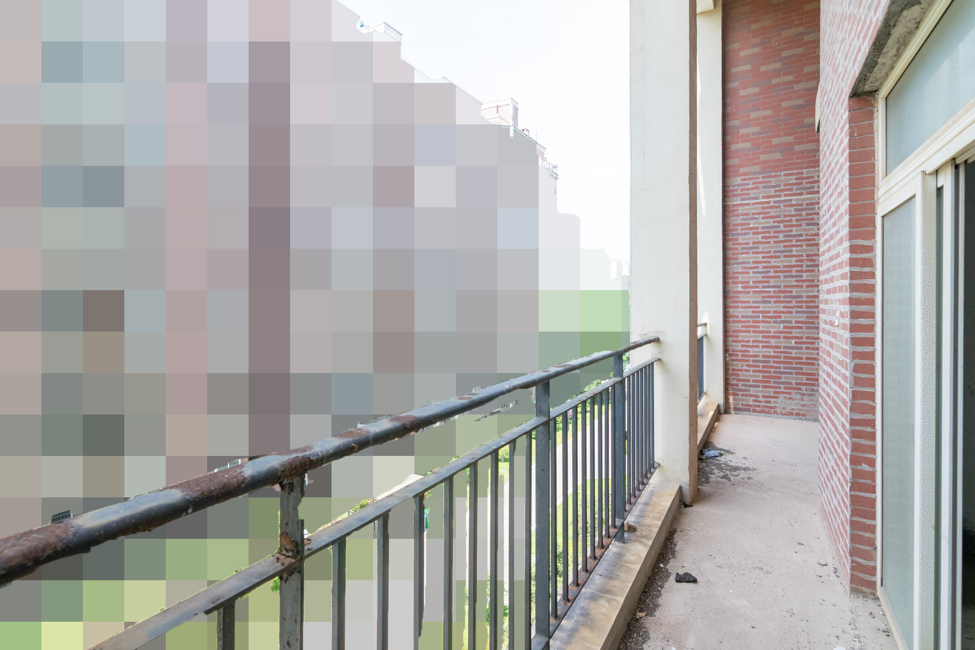 普瑞斯堡 6室2厅3卫 130.0万 普瑞斯堡 6室2厅3卫 130.0万阳台