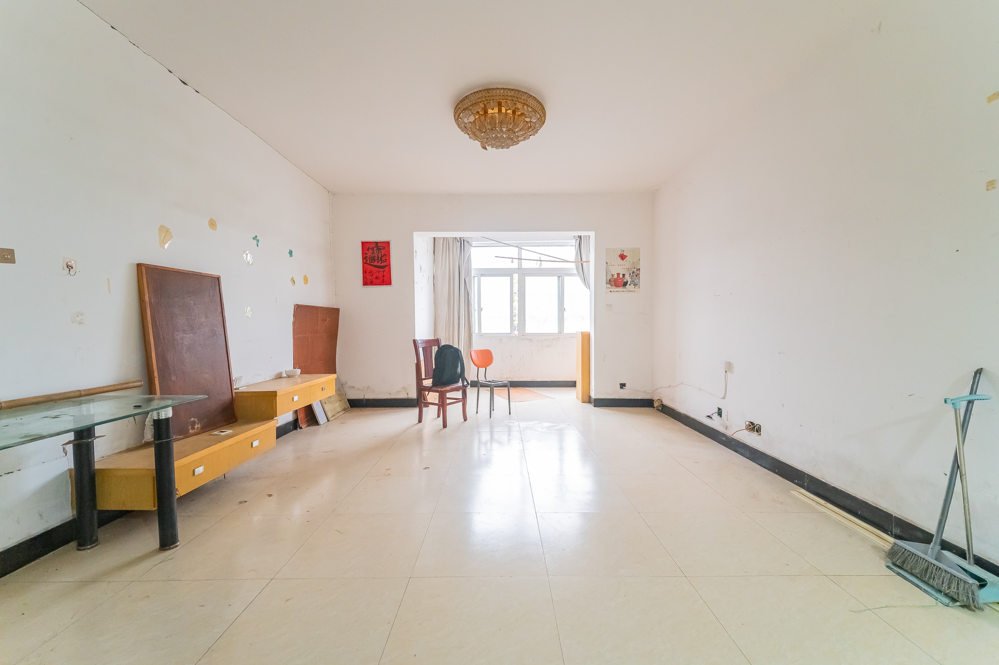 幸福洋房 3室2厅1卫 61.0万 幸福洋房 3室2厅1卫 61.0万客厅