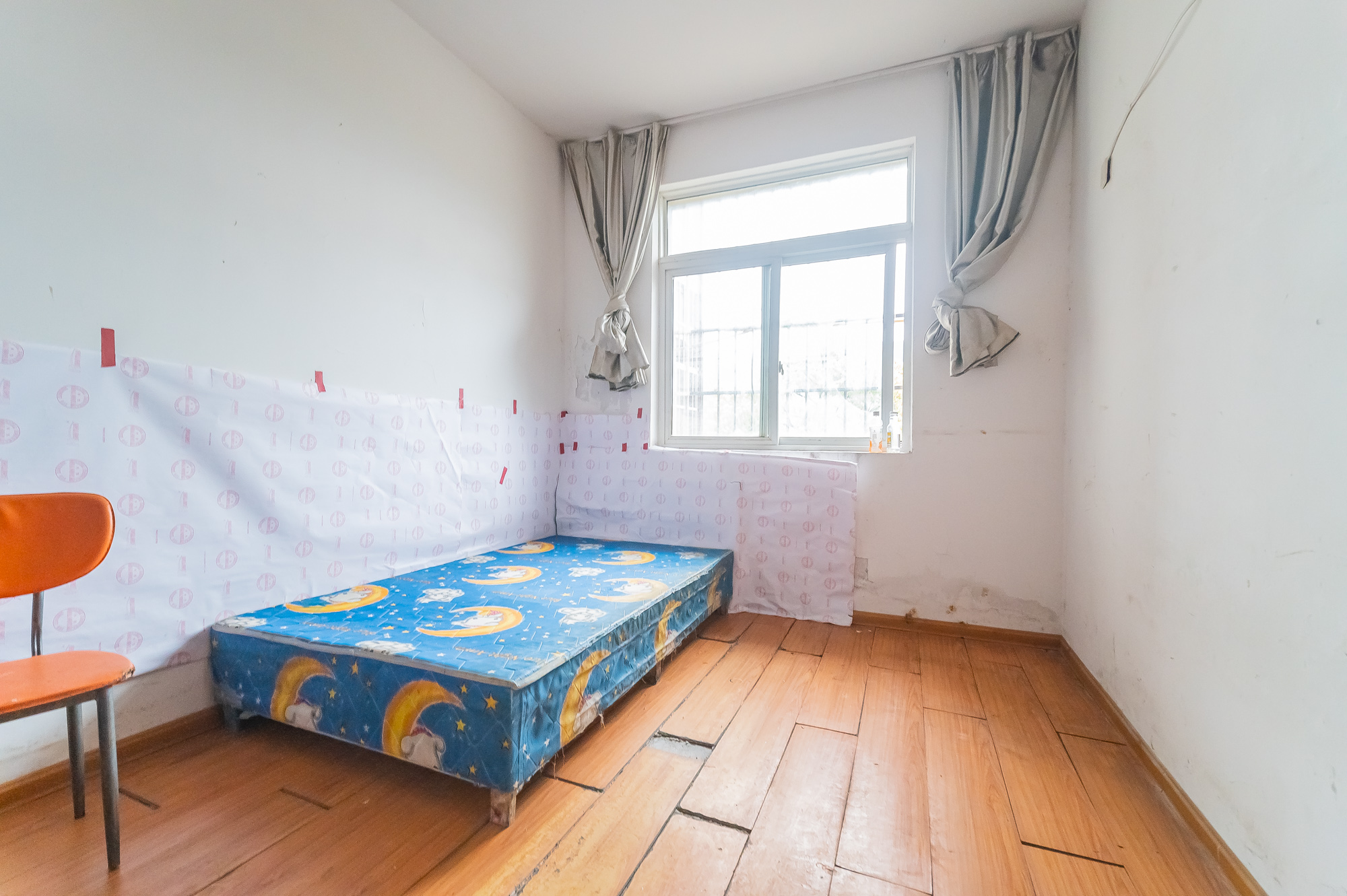 幸福洋房 3室2厅1卫 61.0万 幸福洋房 3室2厅1卫 61.0万卧室