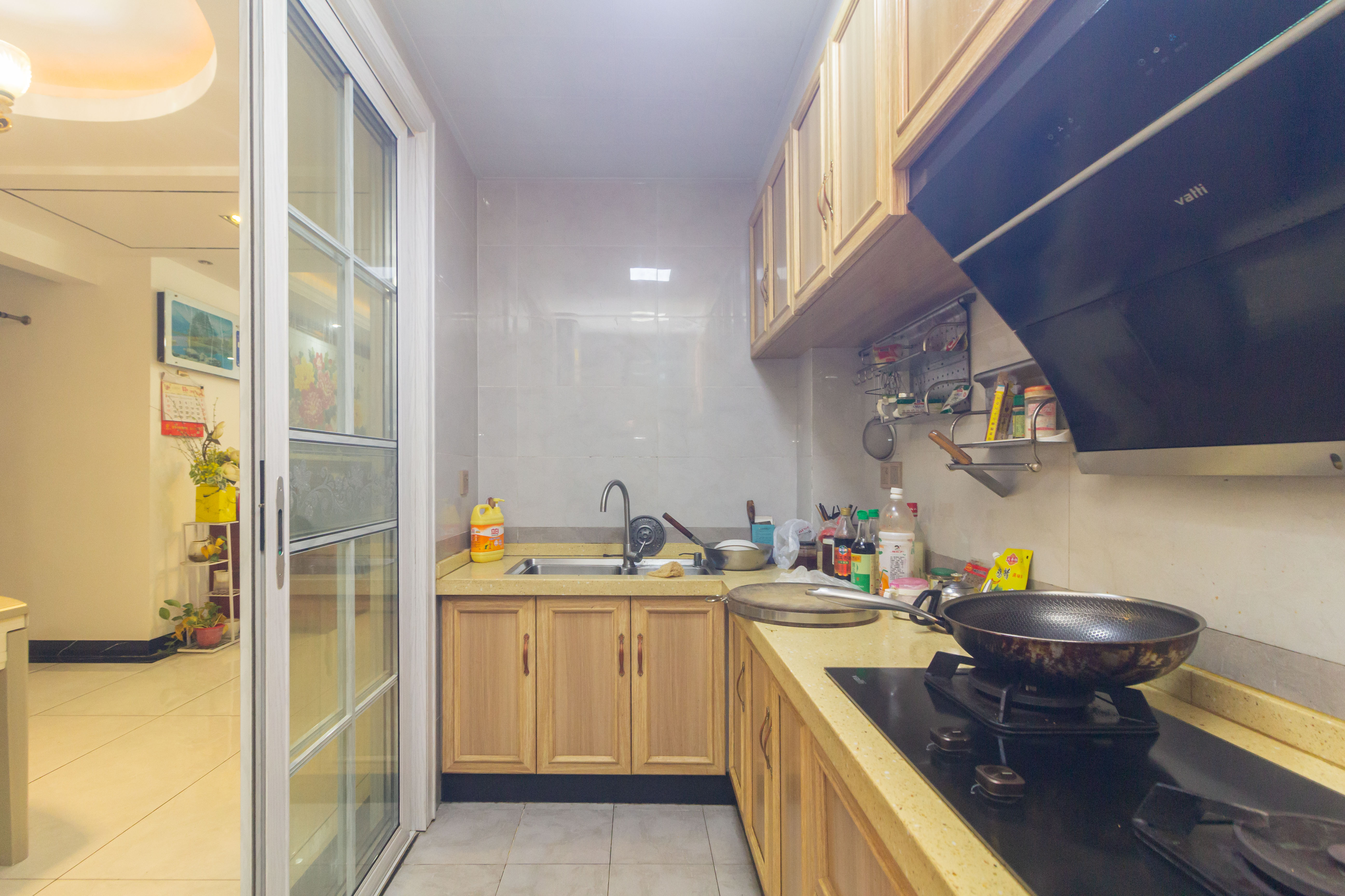 康桥长郡 4室2厅1卫 89.8万 康桥长郡 4室2厅1卫 89.8万厨房