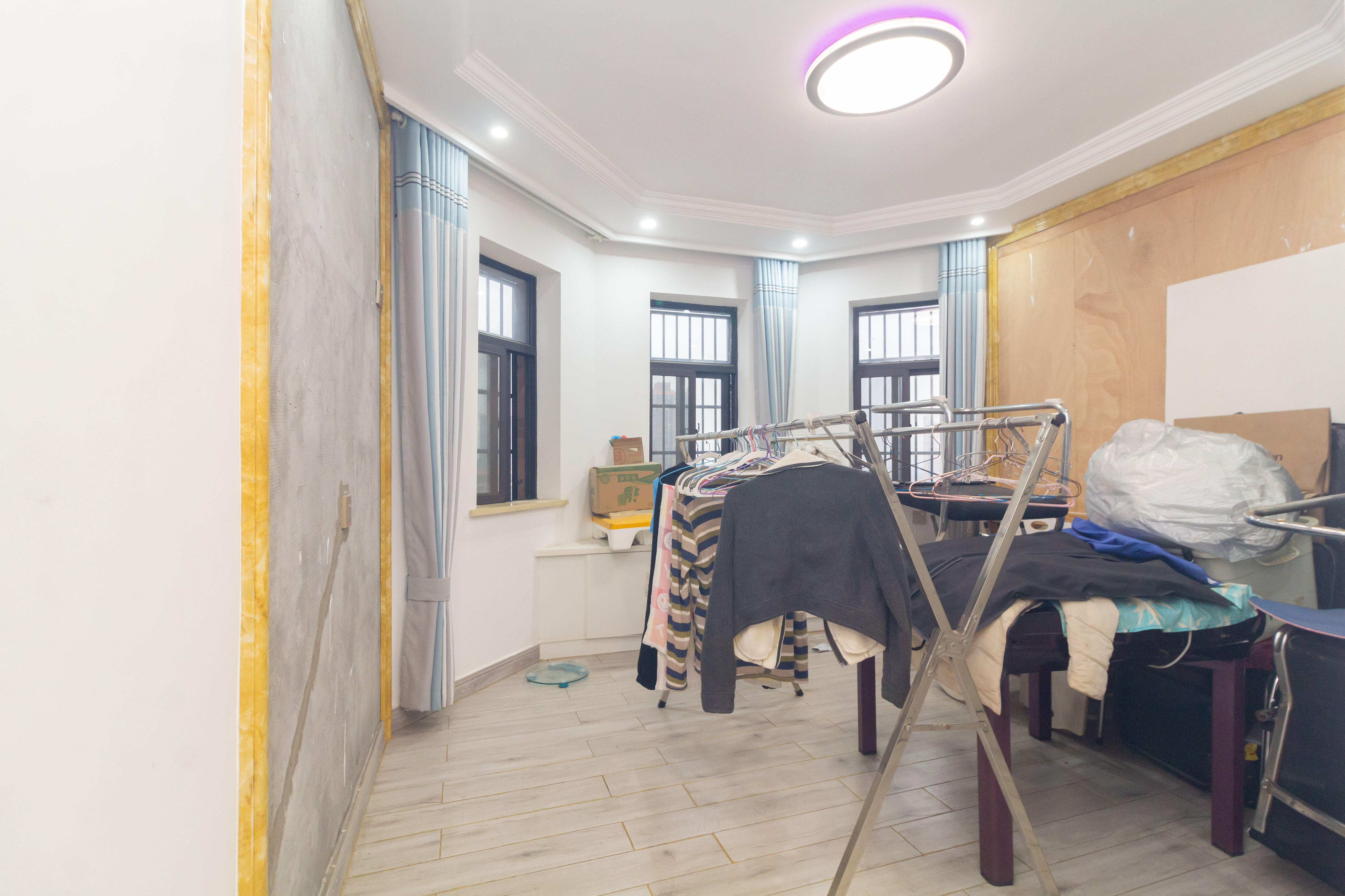 康桥长郡 4室2厅1卫 89.8万 康桥长郡 4室2厅1卫 89.8万卧室