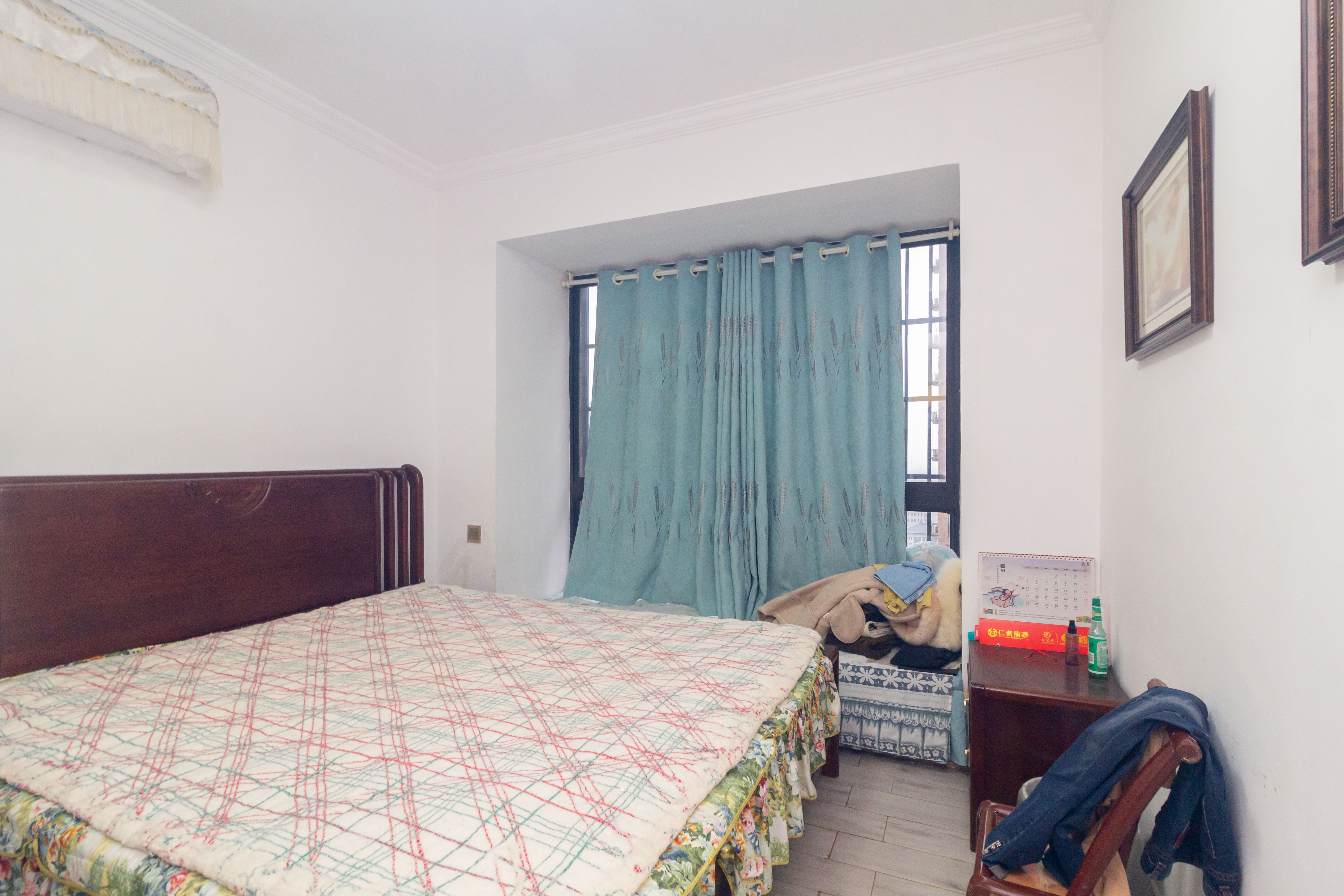 康桥长郡 4室2厅1卫 89.8万 康桥长郡 4室2厅1卫 89.8万卧室