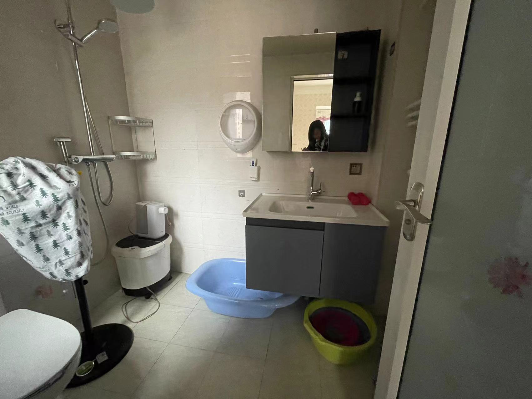 庐山春天二期曼城 3室2厅2卫 85.0万 庐山春天二期曼城 3室2厅2卫 85.0万室内图