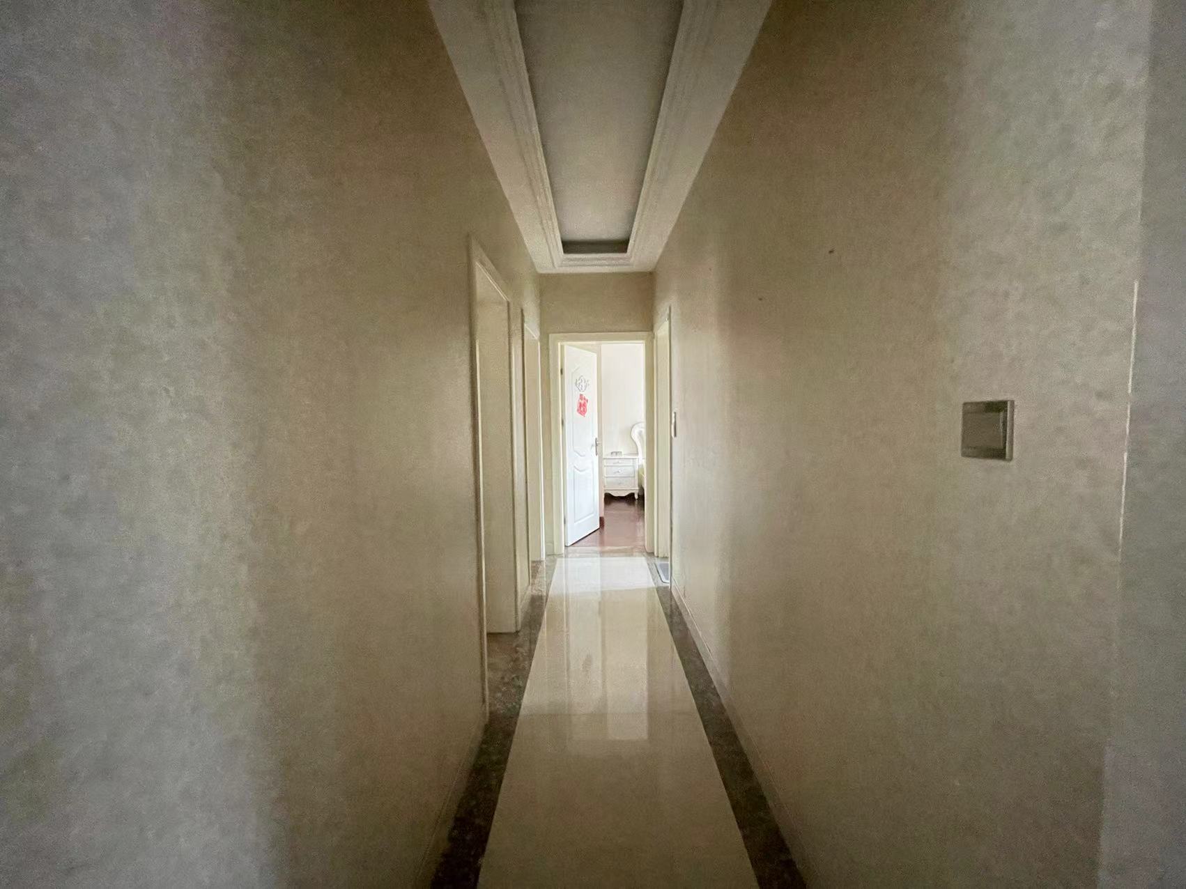 庐山春天二期曼城 3室2厅2卫 85.0万 庐山春天二期曼城 3室2厅2卫 85.0万室内图