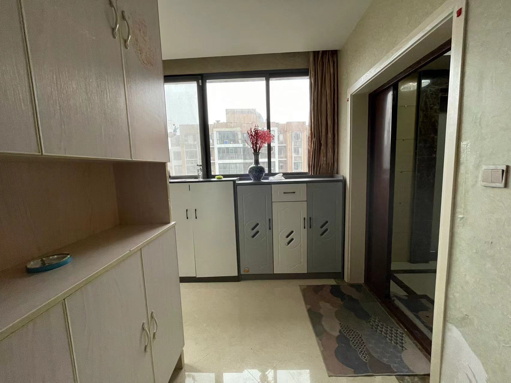 庐山春天二期曼城 3室2厅2卫 85.0万 庐山春天二期曼城 3室2厅2卫 85.0万室内图