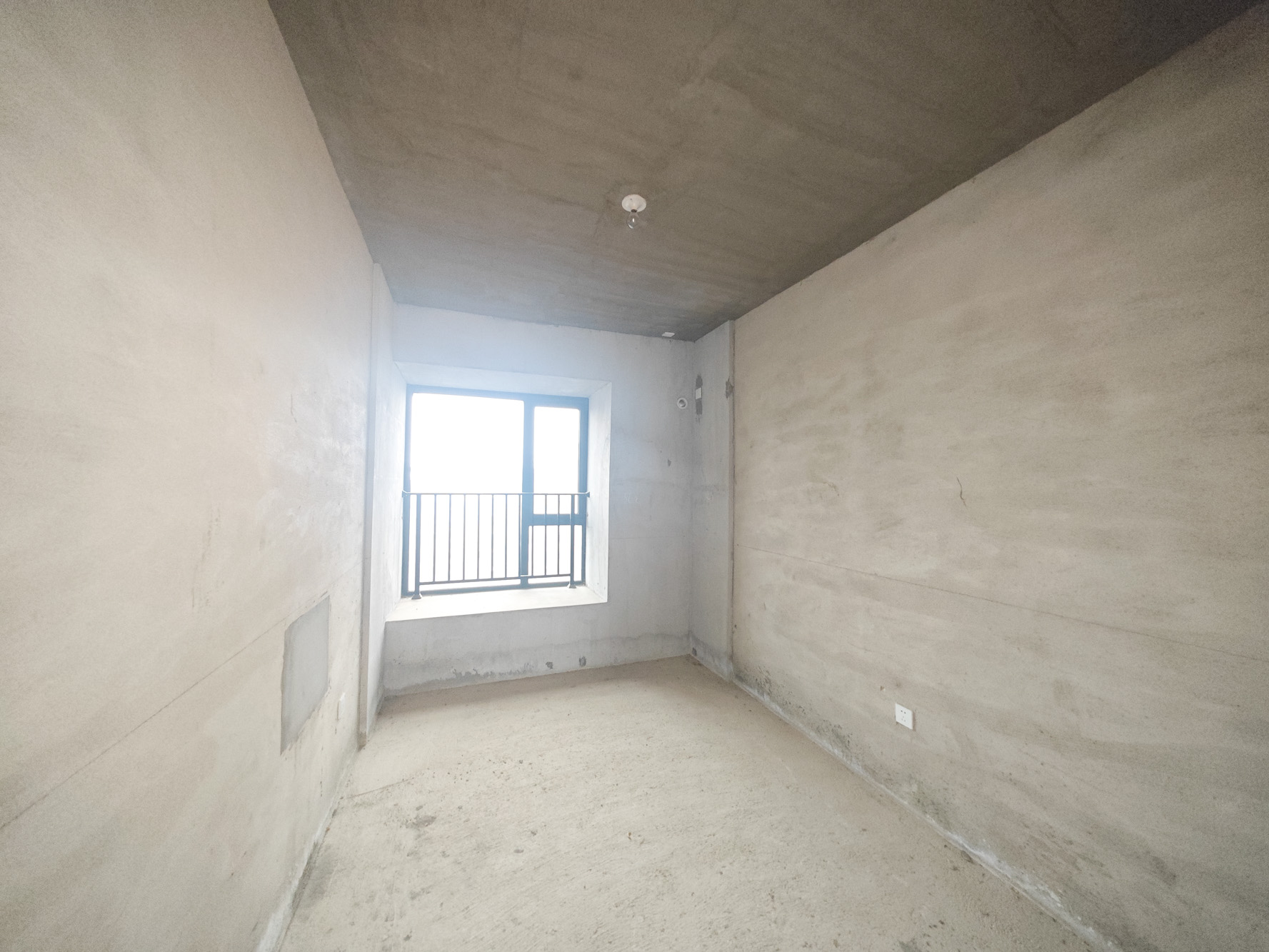 中建嘉和城  4室2厅2卫   107.00万卧室